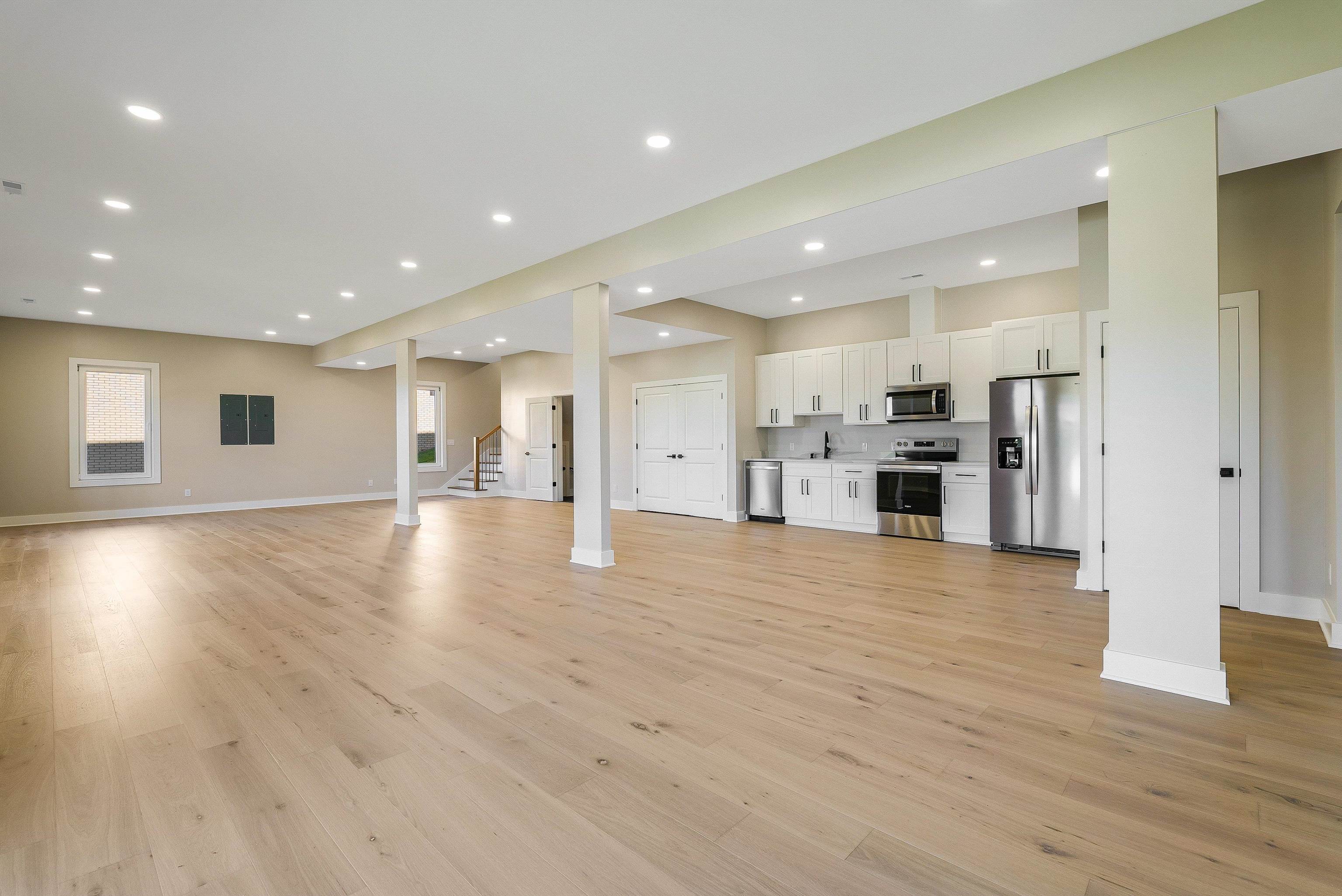 465 RACHEL DR