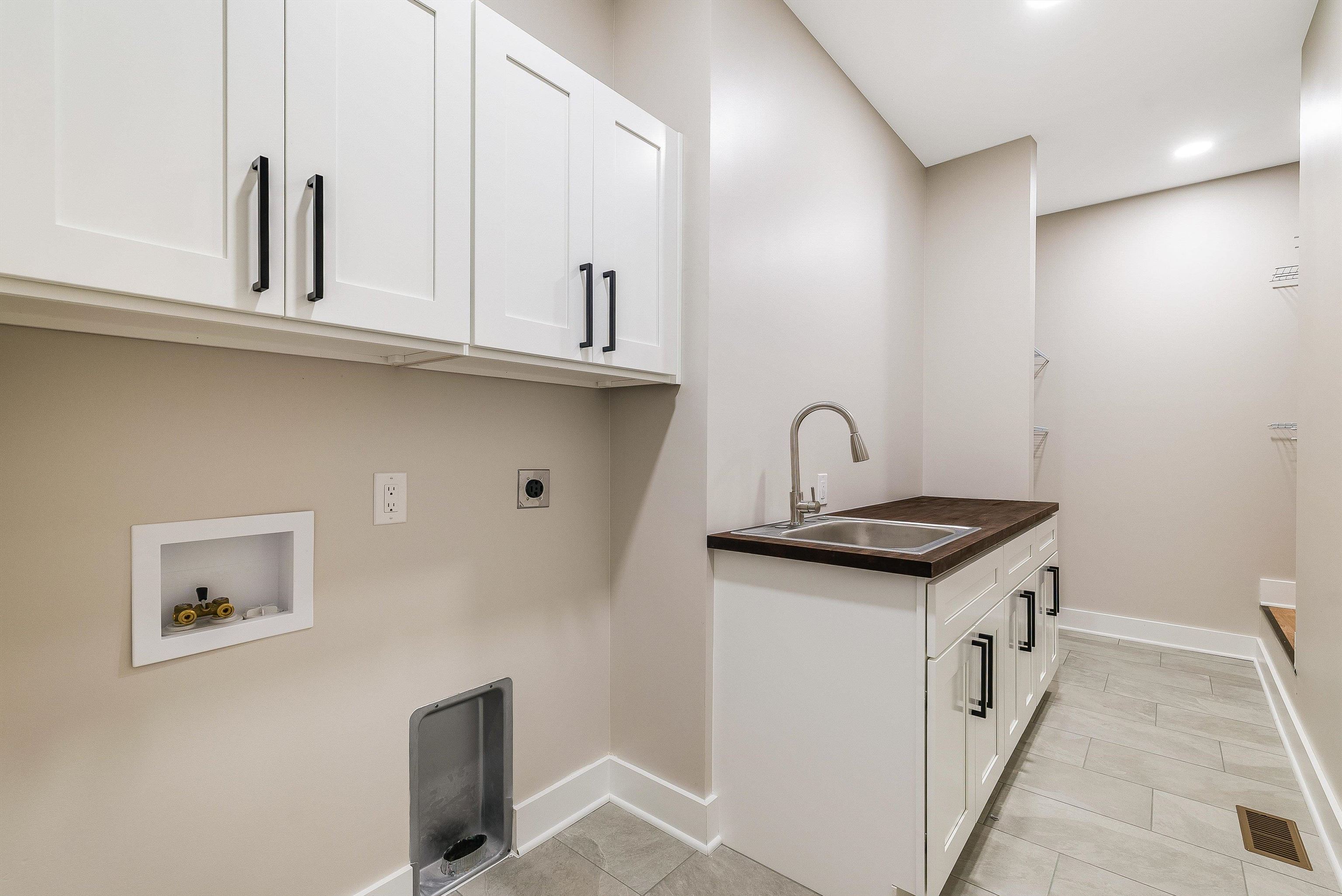 465 RACHEL DR