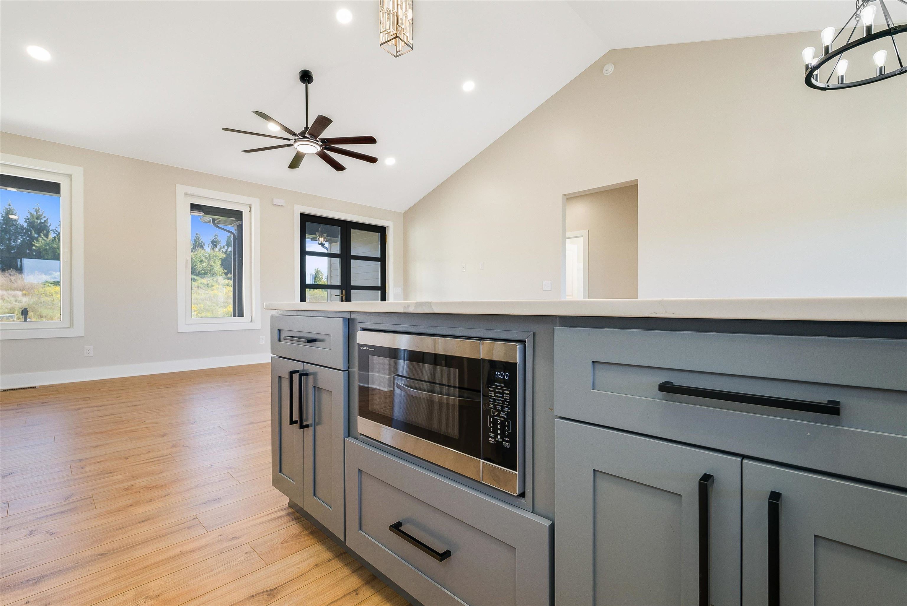 465 RACHEL DR