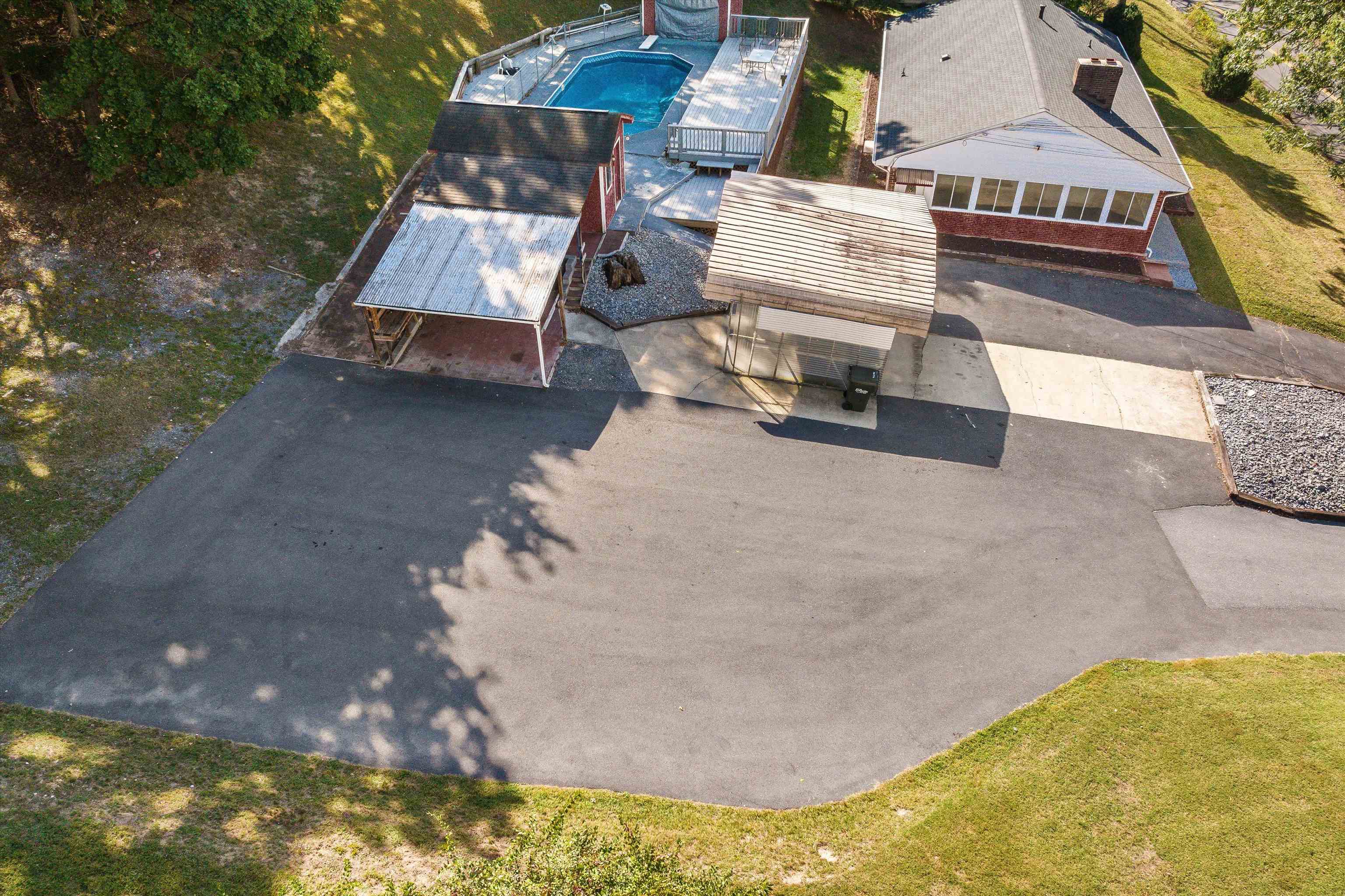 1775 SHUTTERLEE MILL RD