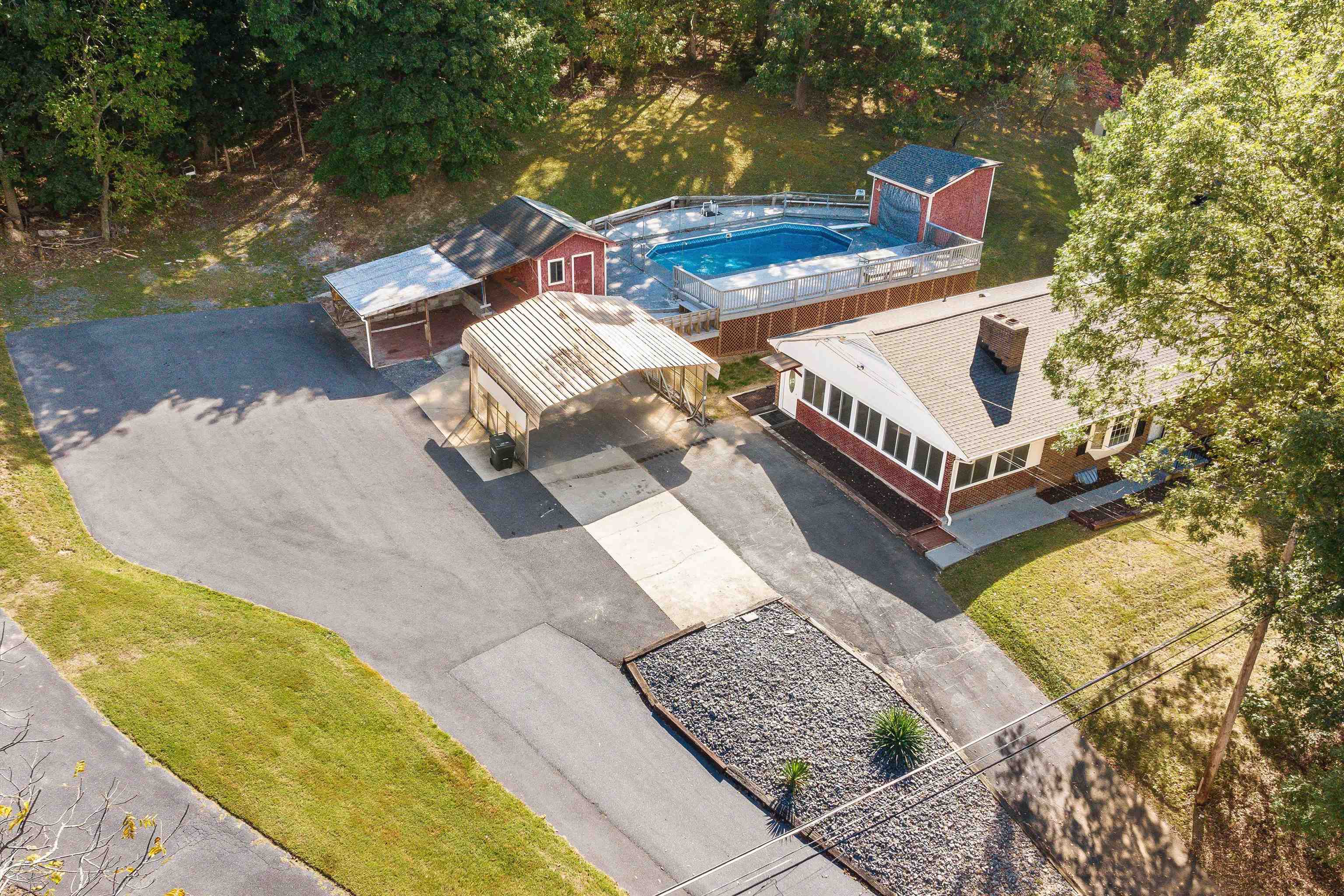 1775 SHUTTERLEE MILL RD