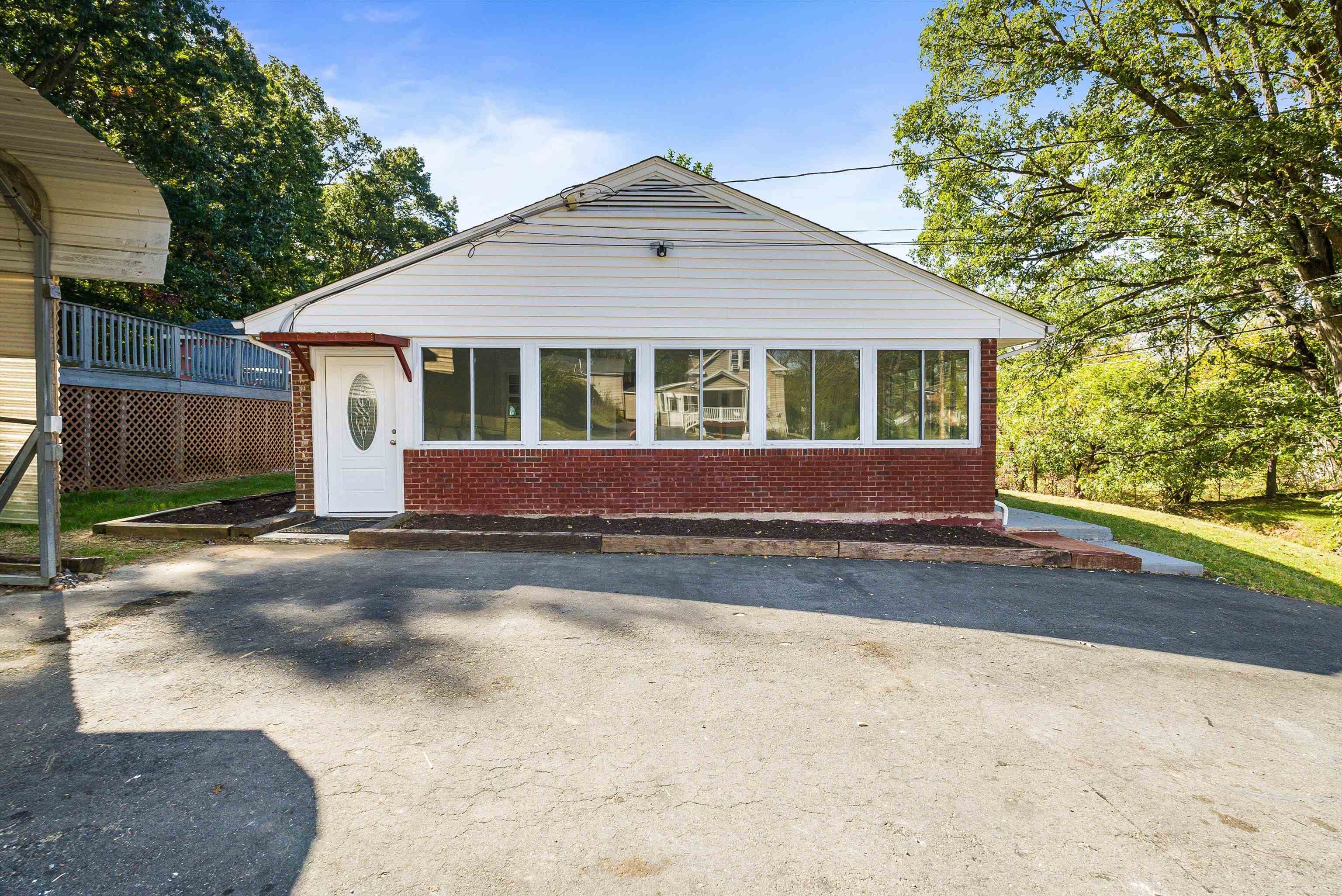1775 SHUTTERLEE MILL RD
