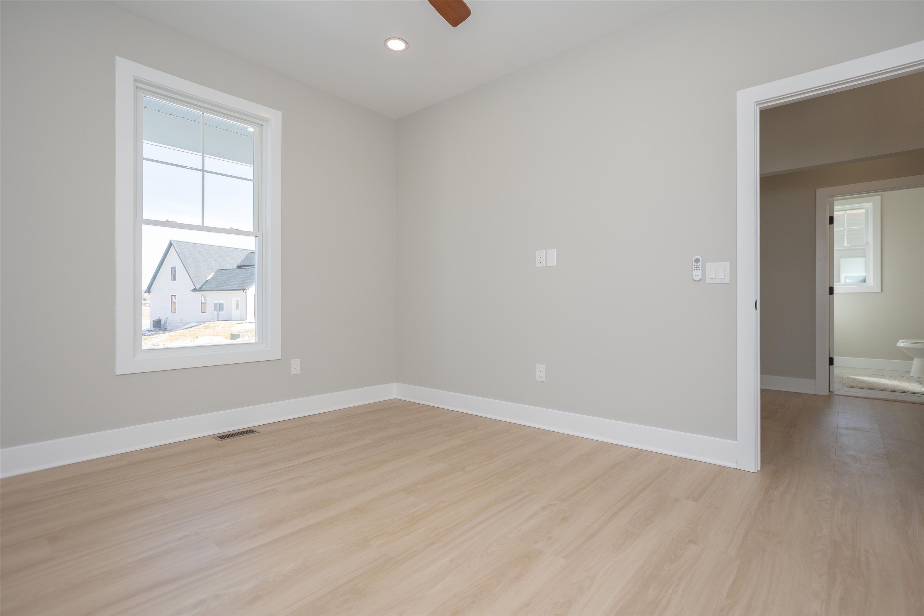 4935 BOXER LOOP