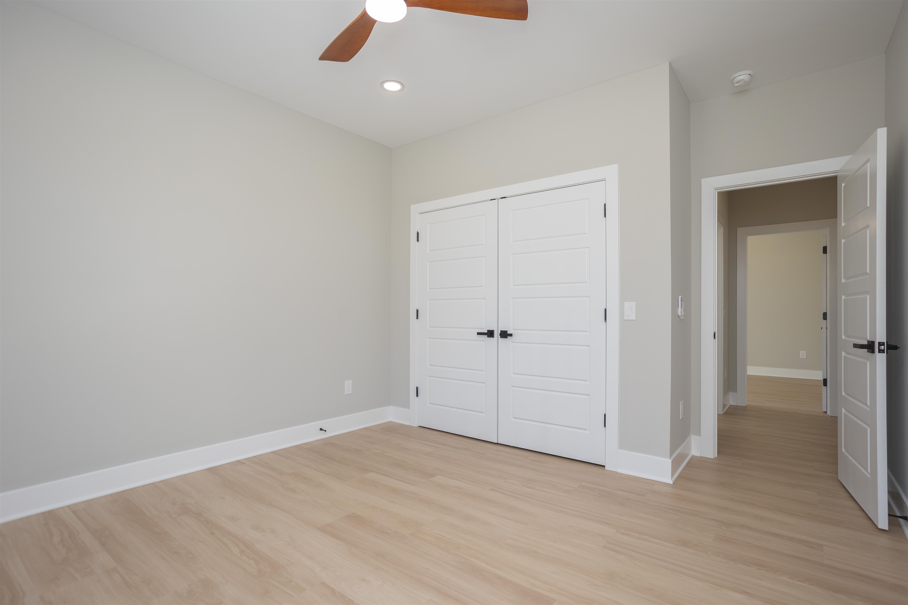 4935 BOXER LOOP