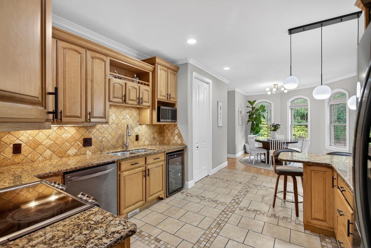 4270 AJAX CT