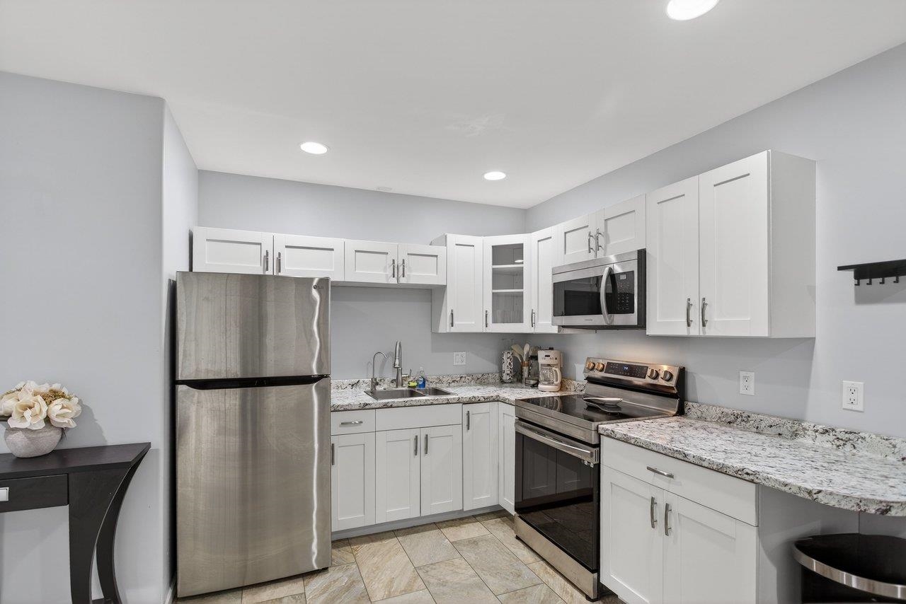 4270 AJAX CT