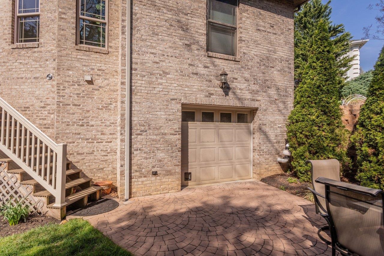 4270 AJAX CT