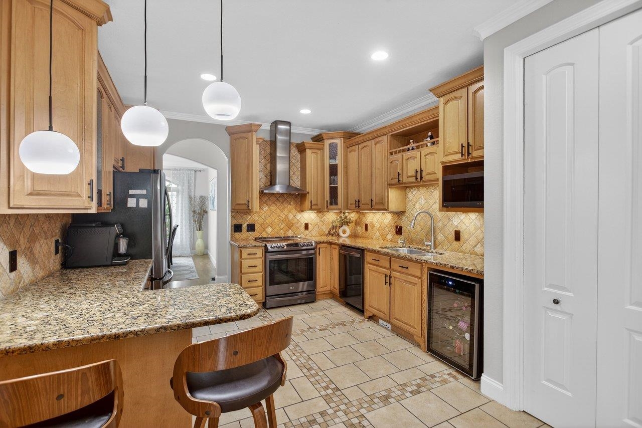 4270 AJAX CT