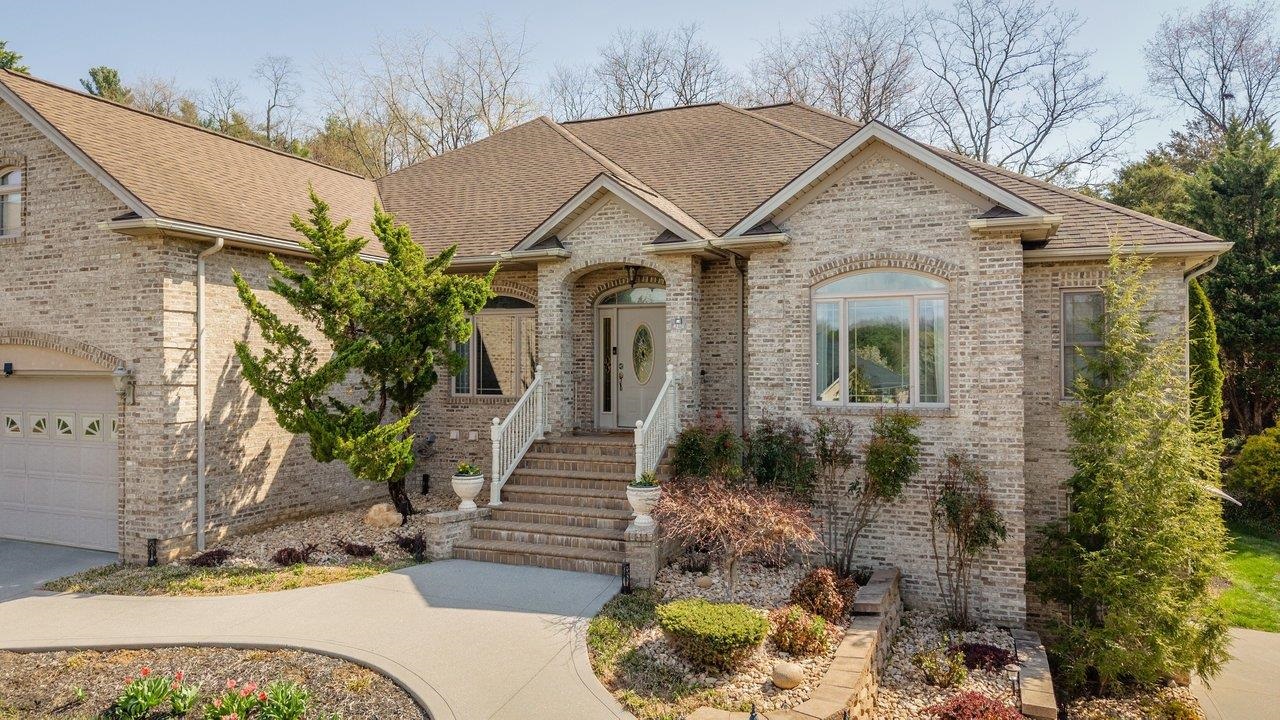4270 AJAX CT