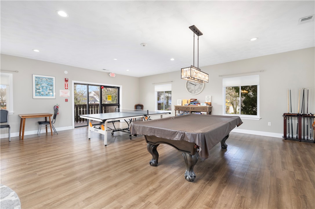 864 Stratford Lane