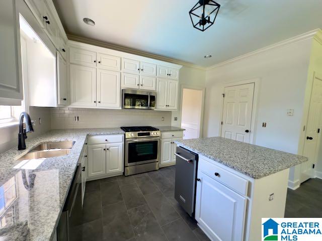3701 HUNTER RIDGE ROAD