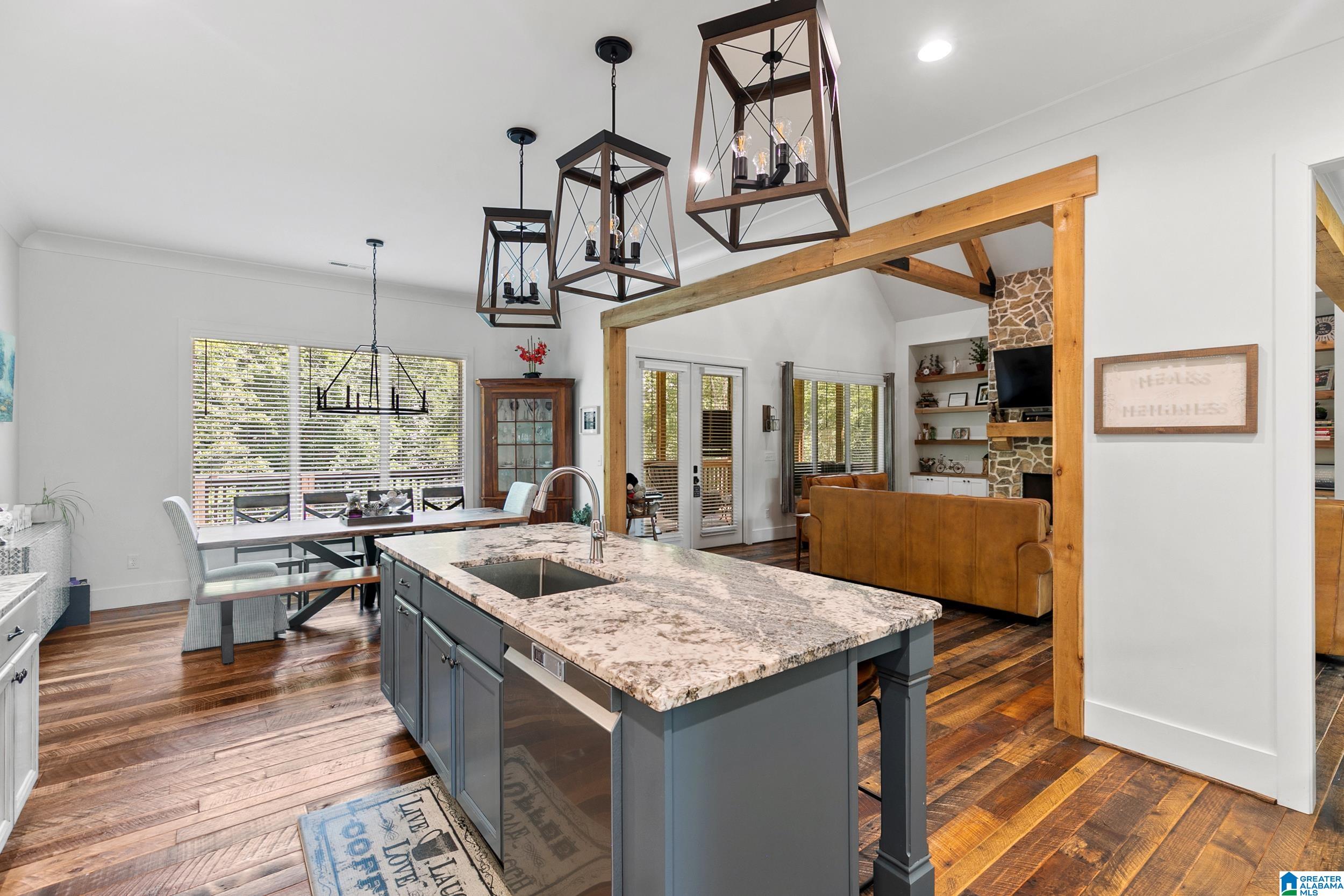 5805 DEERFOOT COURT