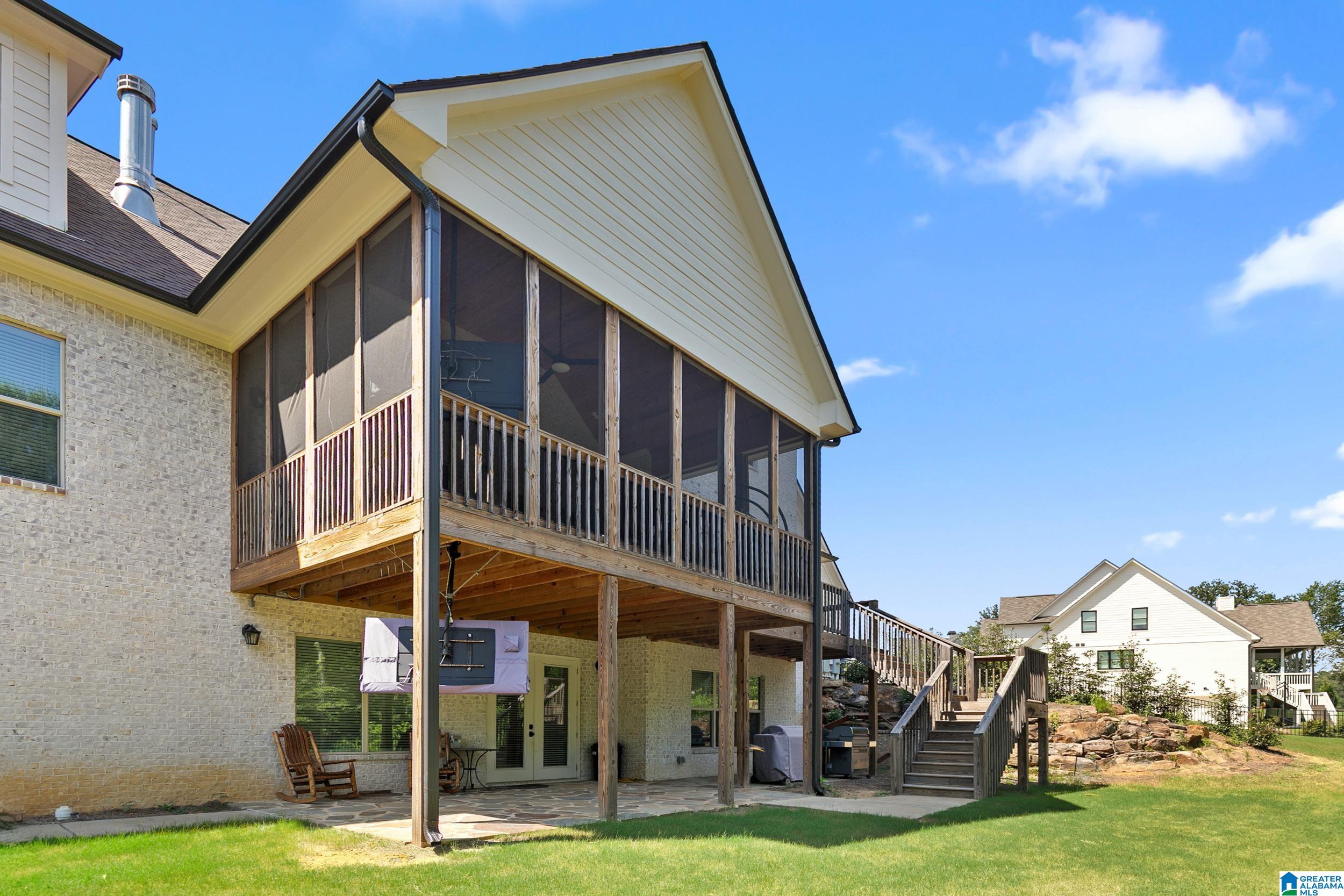 5805 DEERFOOT COURT