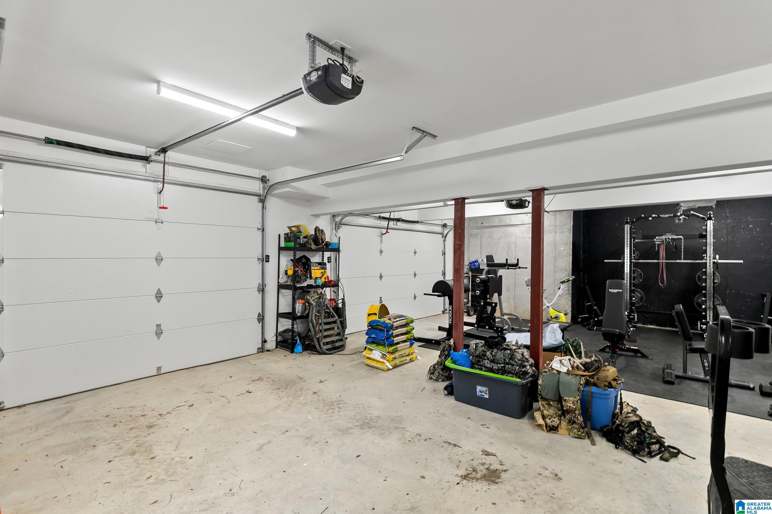 5805 DEERFOOT COURT