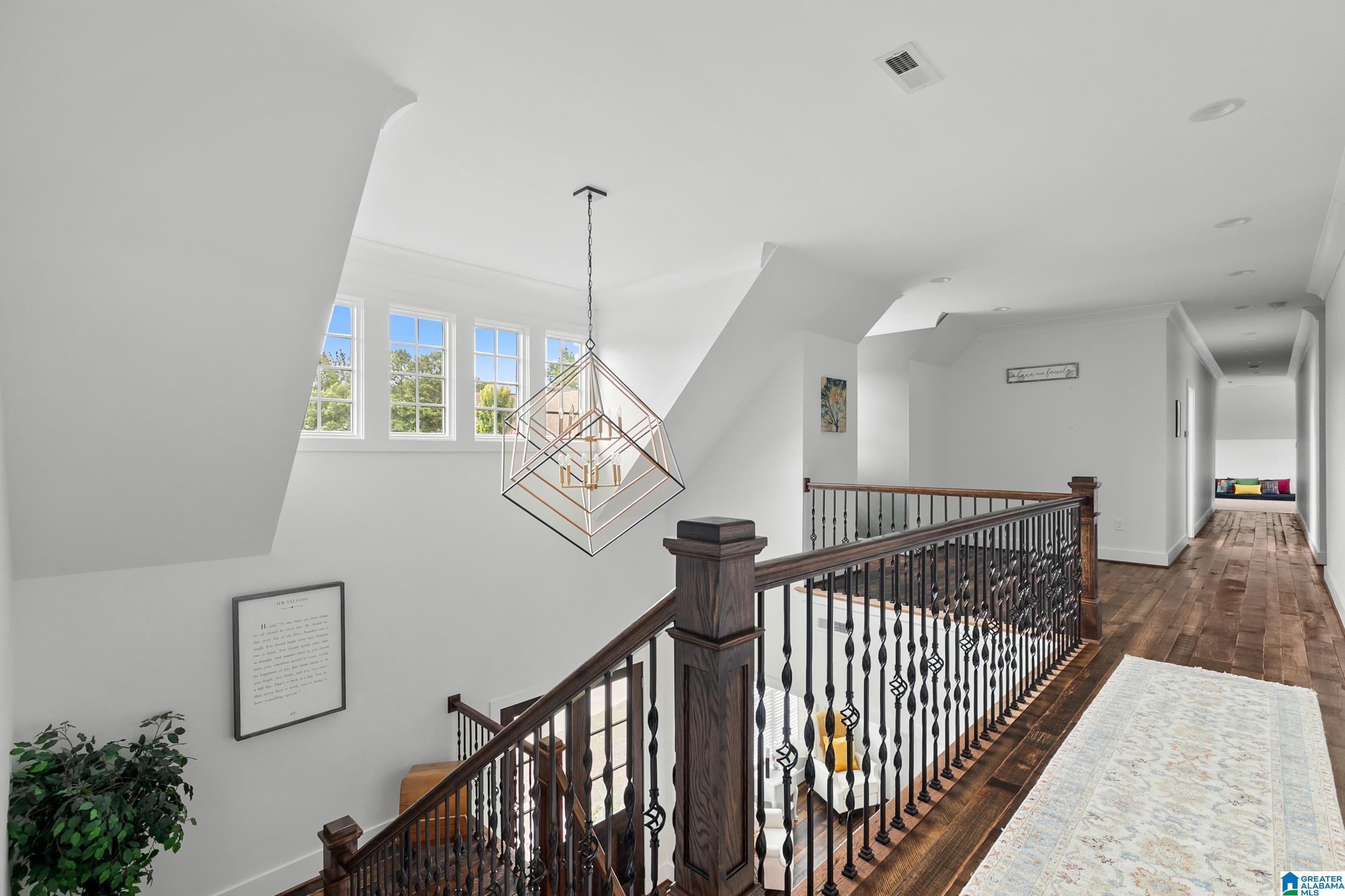 5805 DEERFOOT COURT