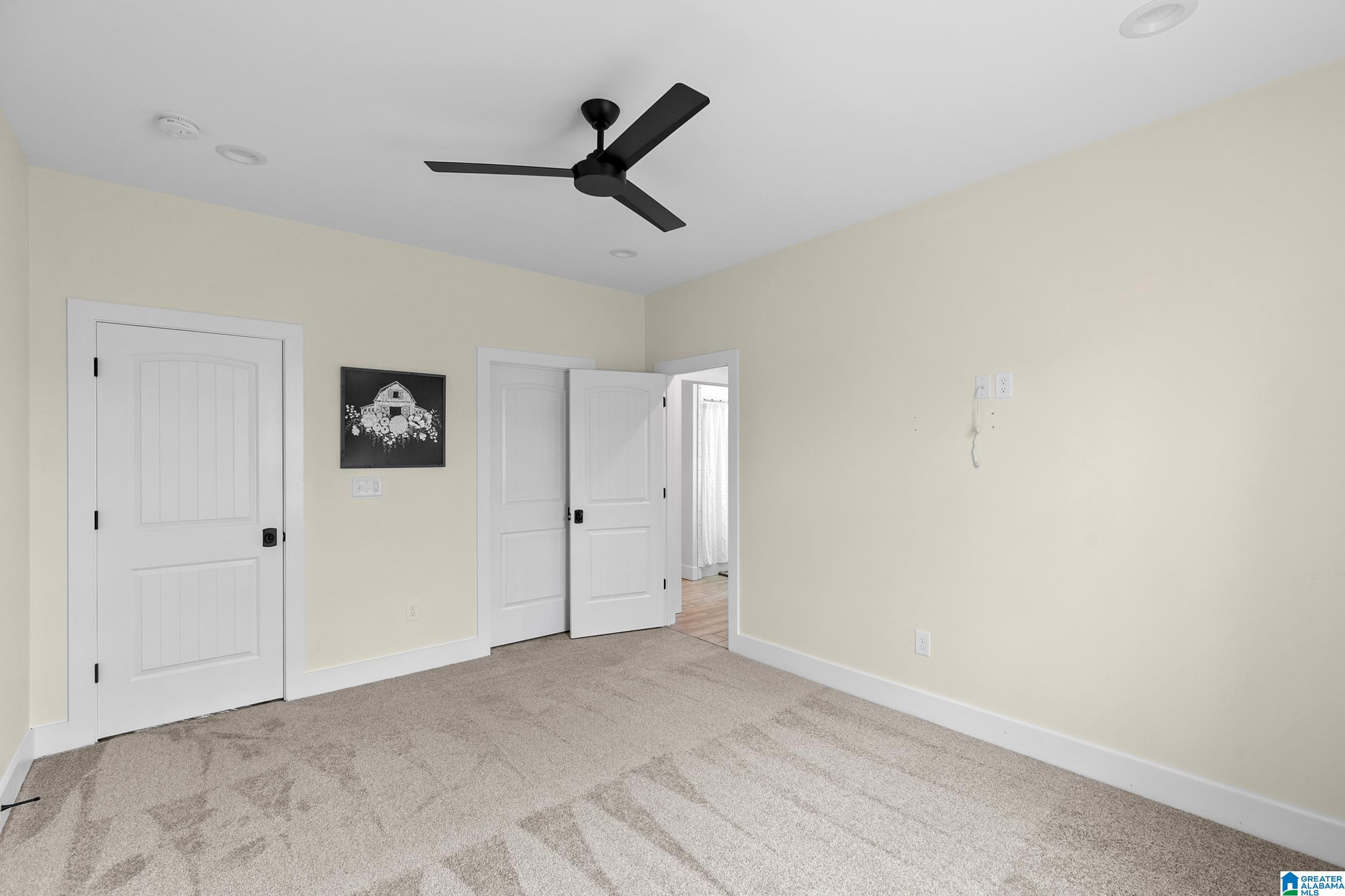 5805 DEERFOOT COURT