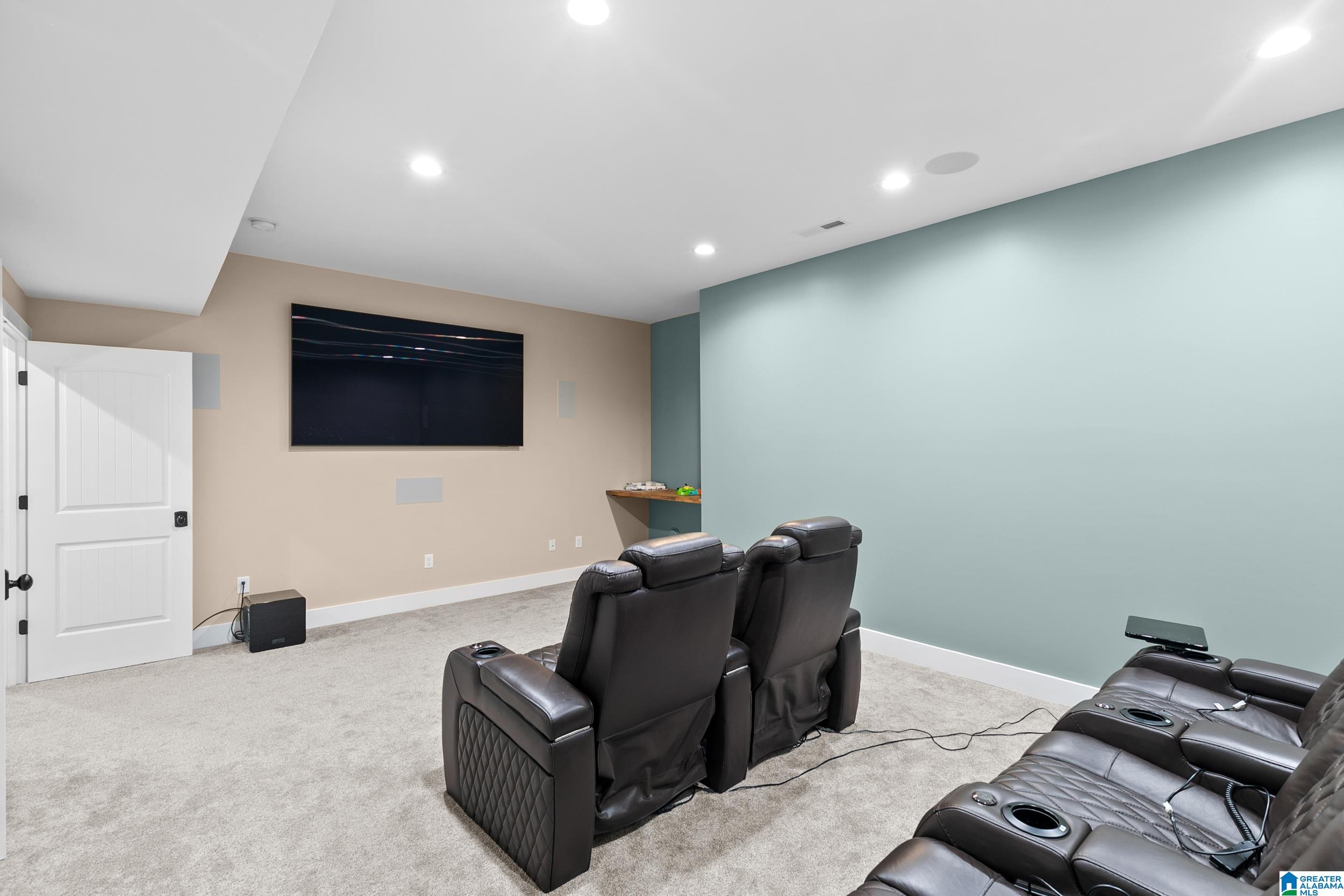 5805 DEERFOOT COURT