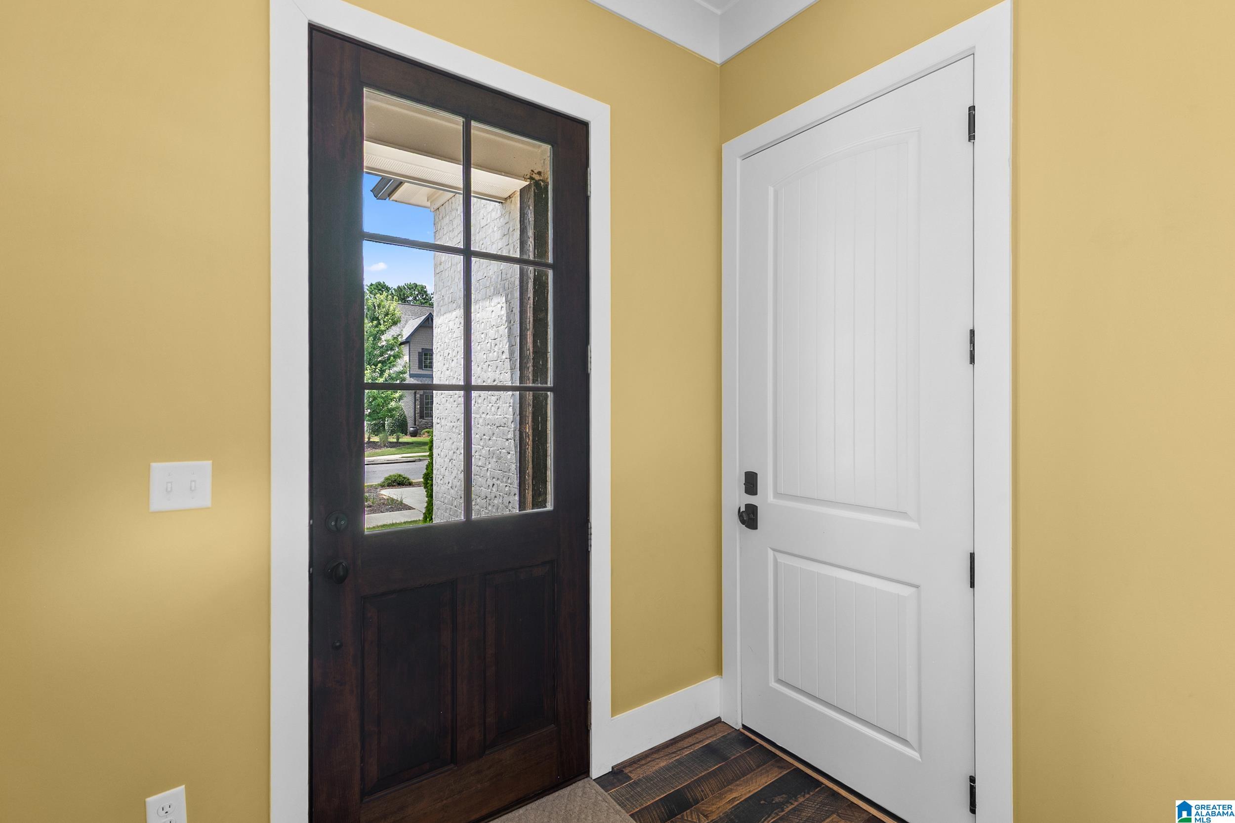5805 DEERFOOT COURT