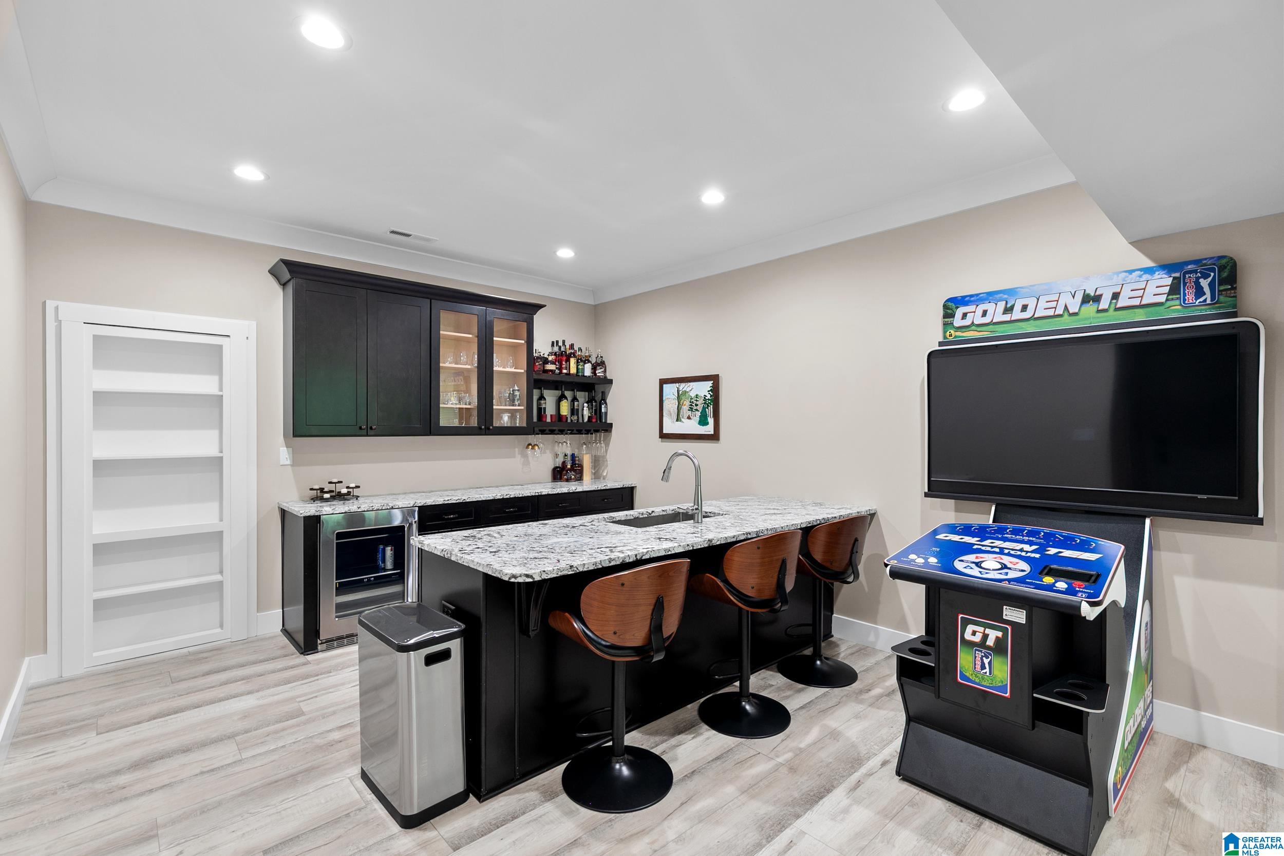 5805 DEERFOOT COURT