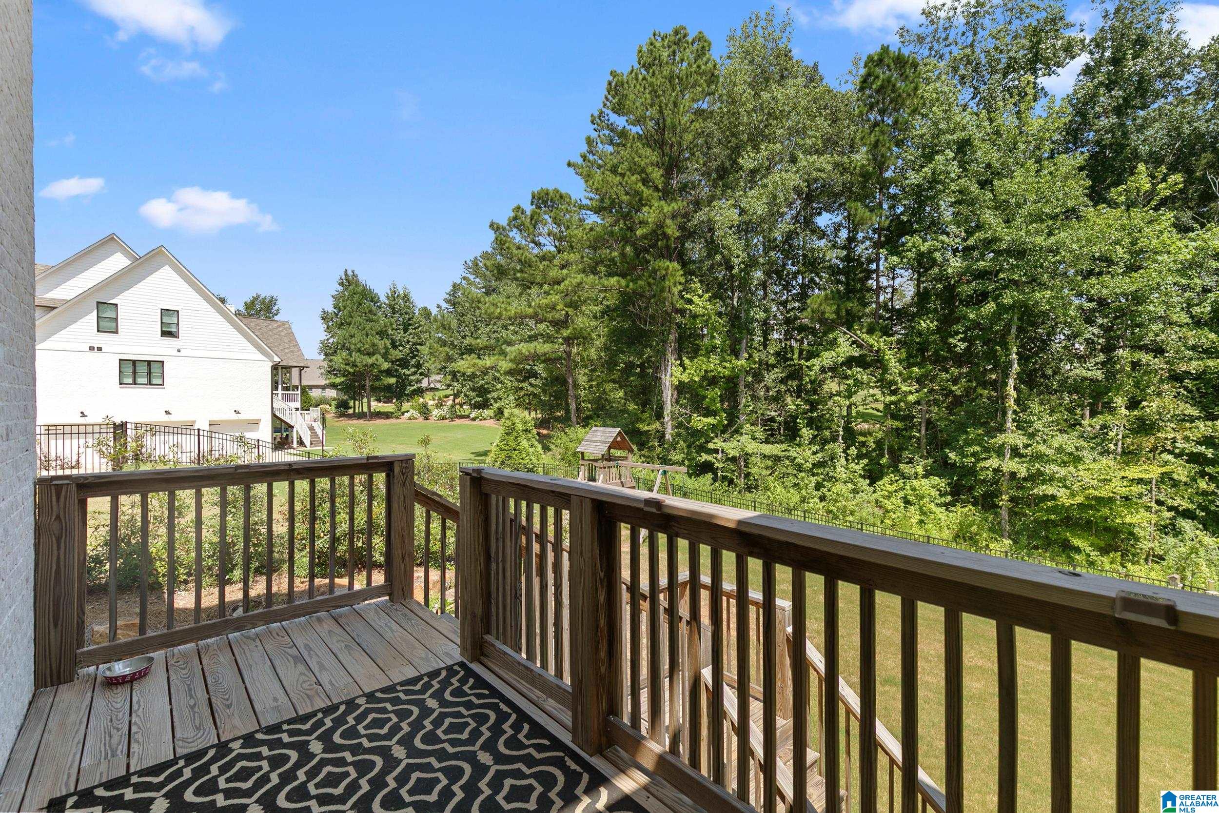 5805 DEERFOOT COURT