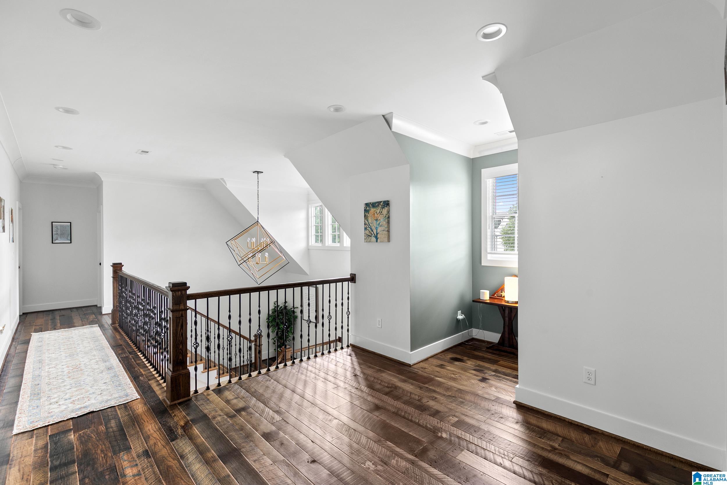 5805 DEERFOOT COURT
