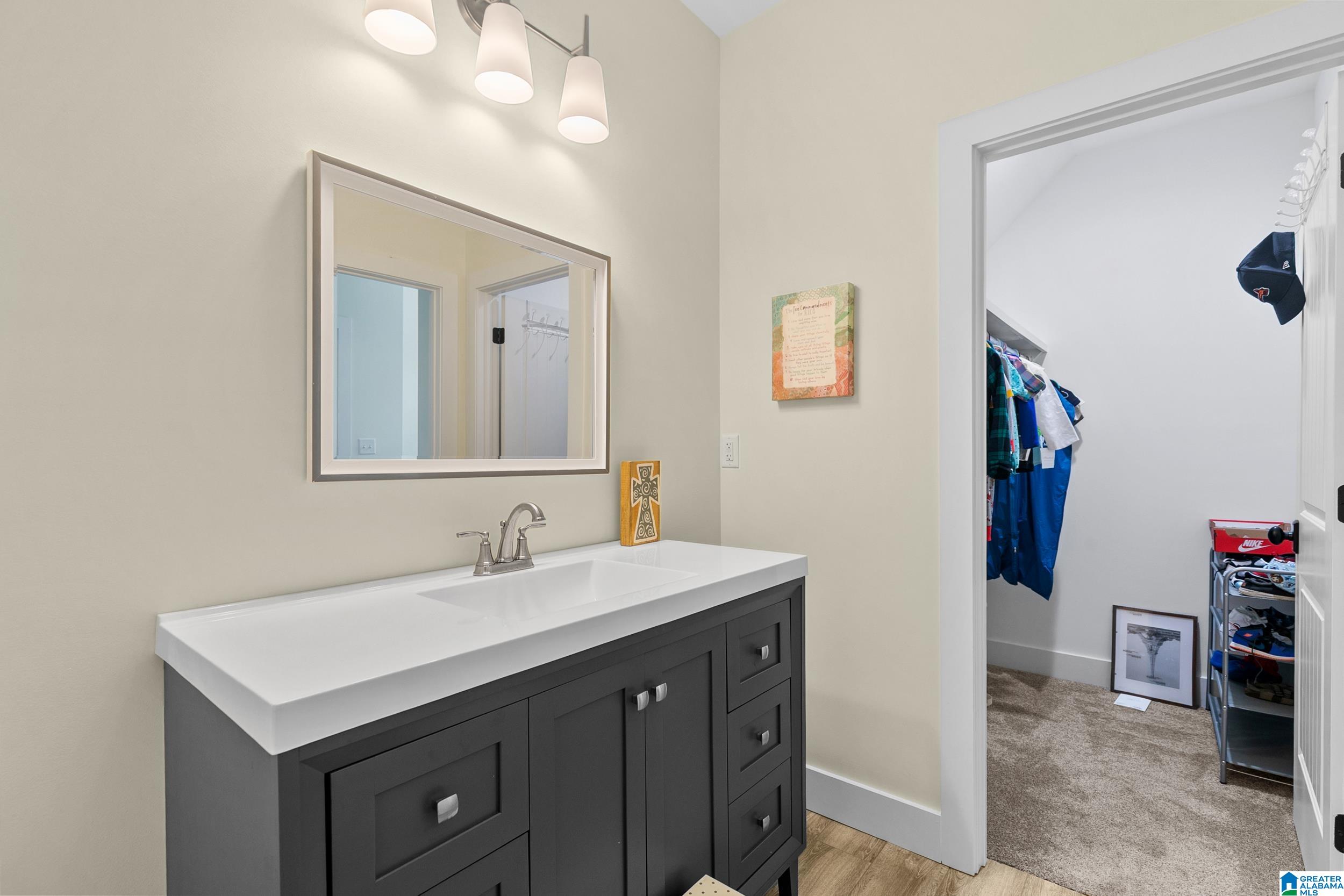 5805 DEERFOOT COURT