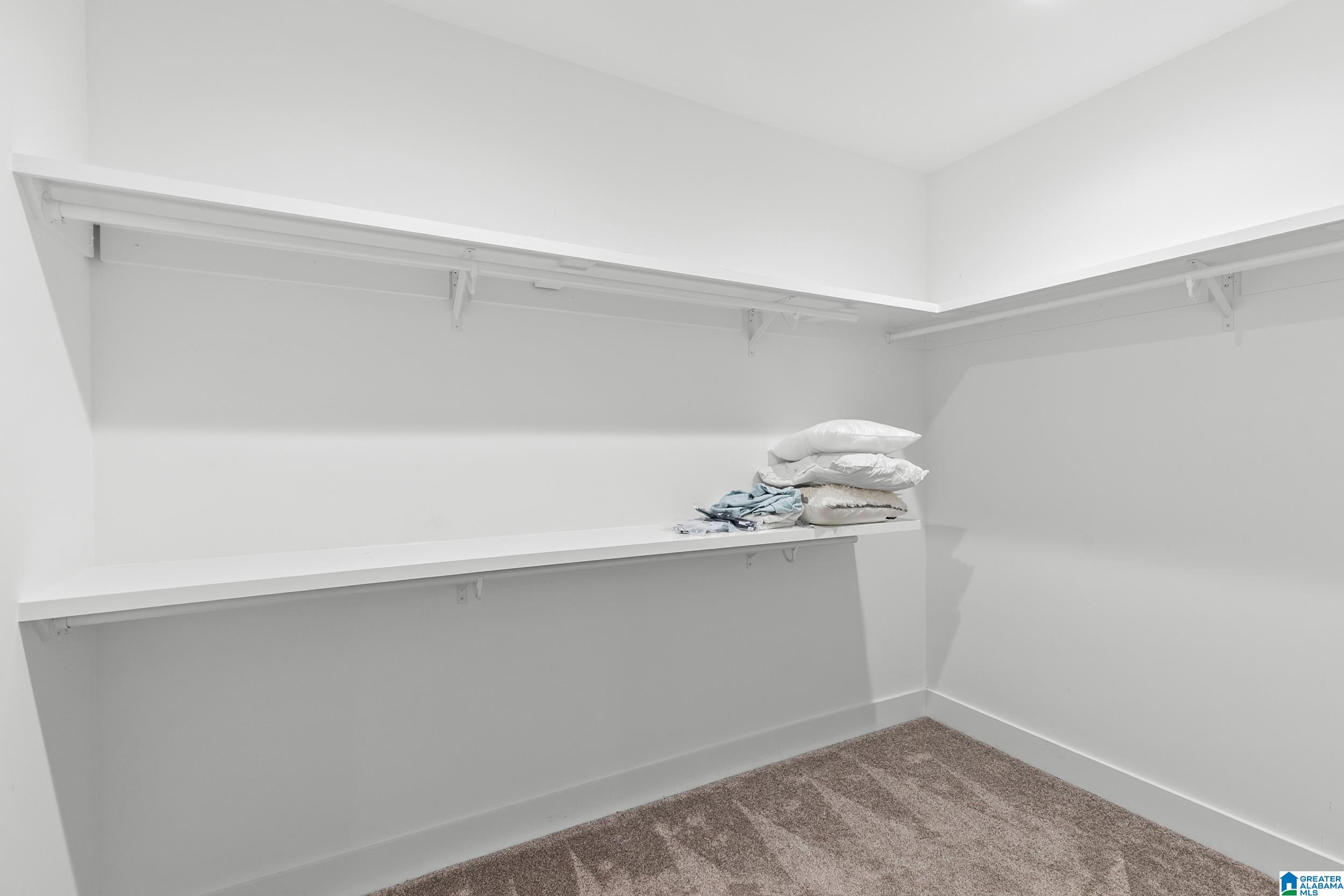 5805 DEERFOOT COURT