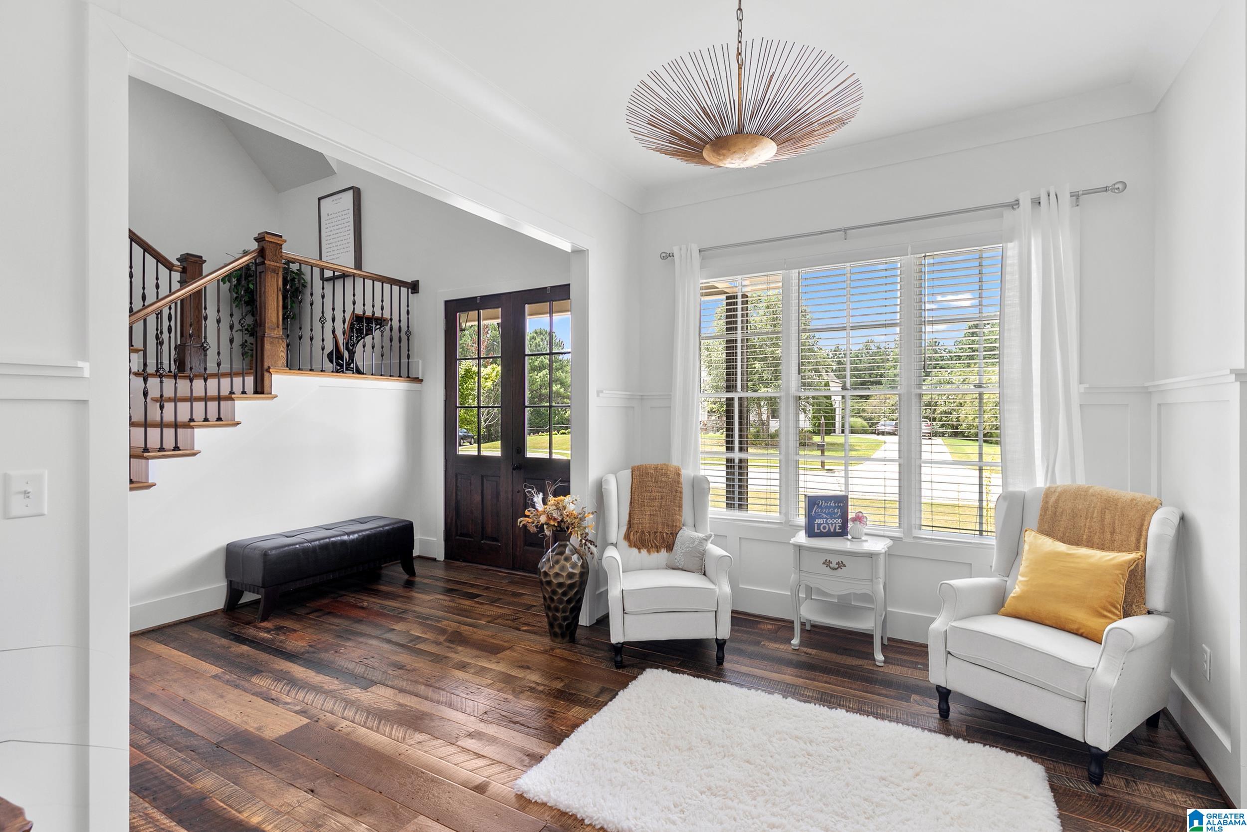 5805 DEERFOOT COURT