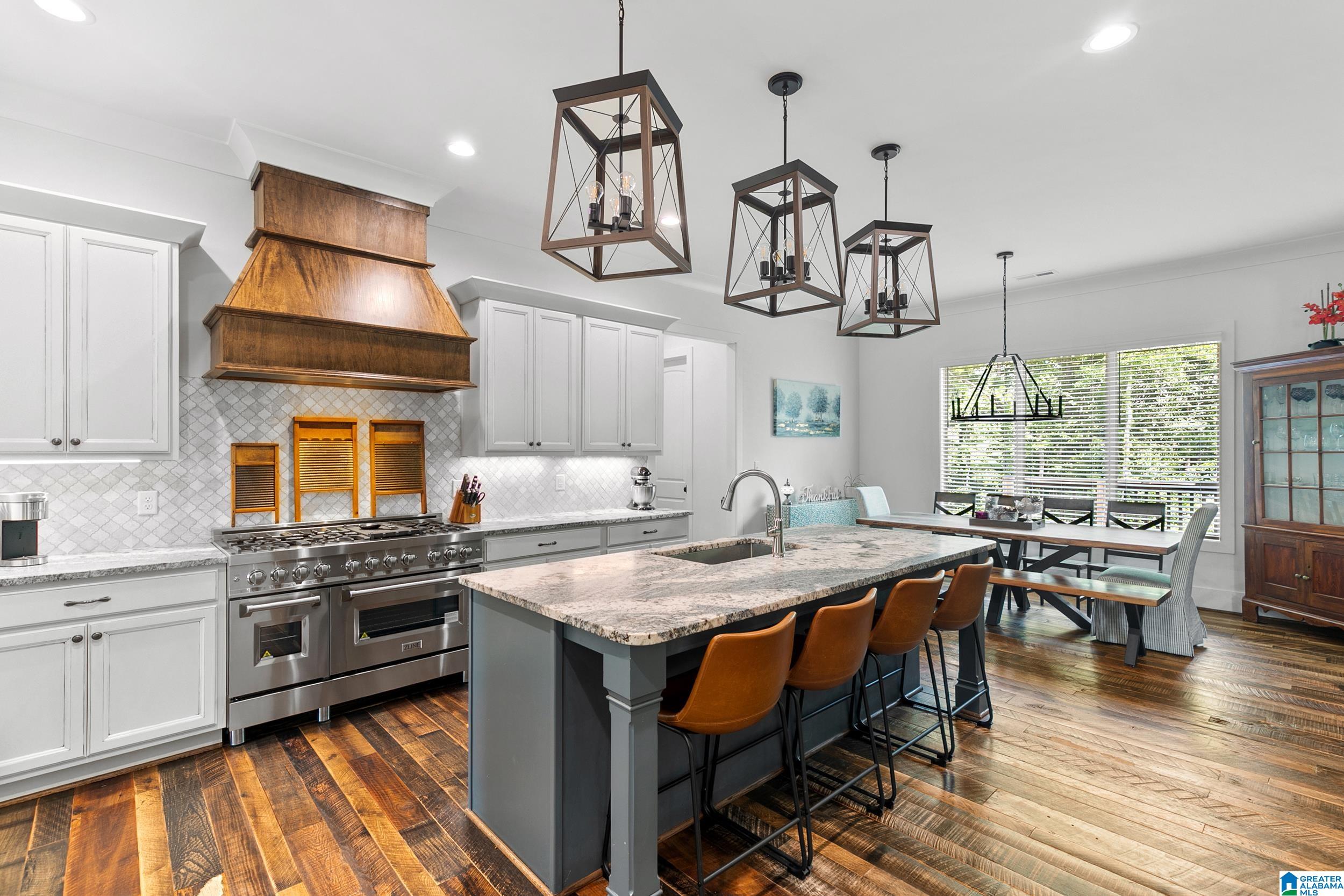 5805 DEERFOOT COURT