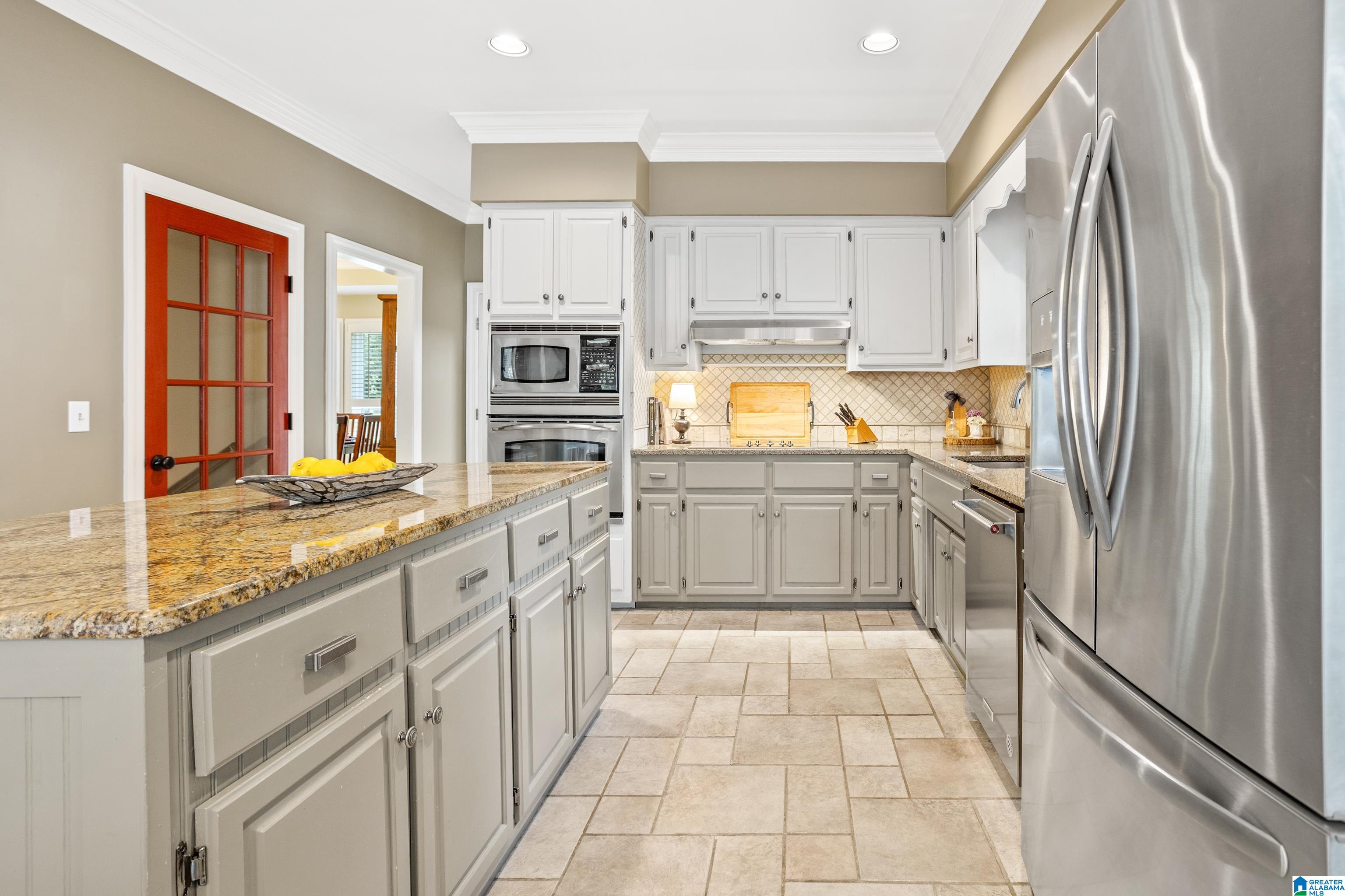 5117 WILLOW WAY
