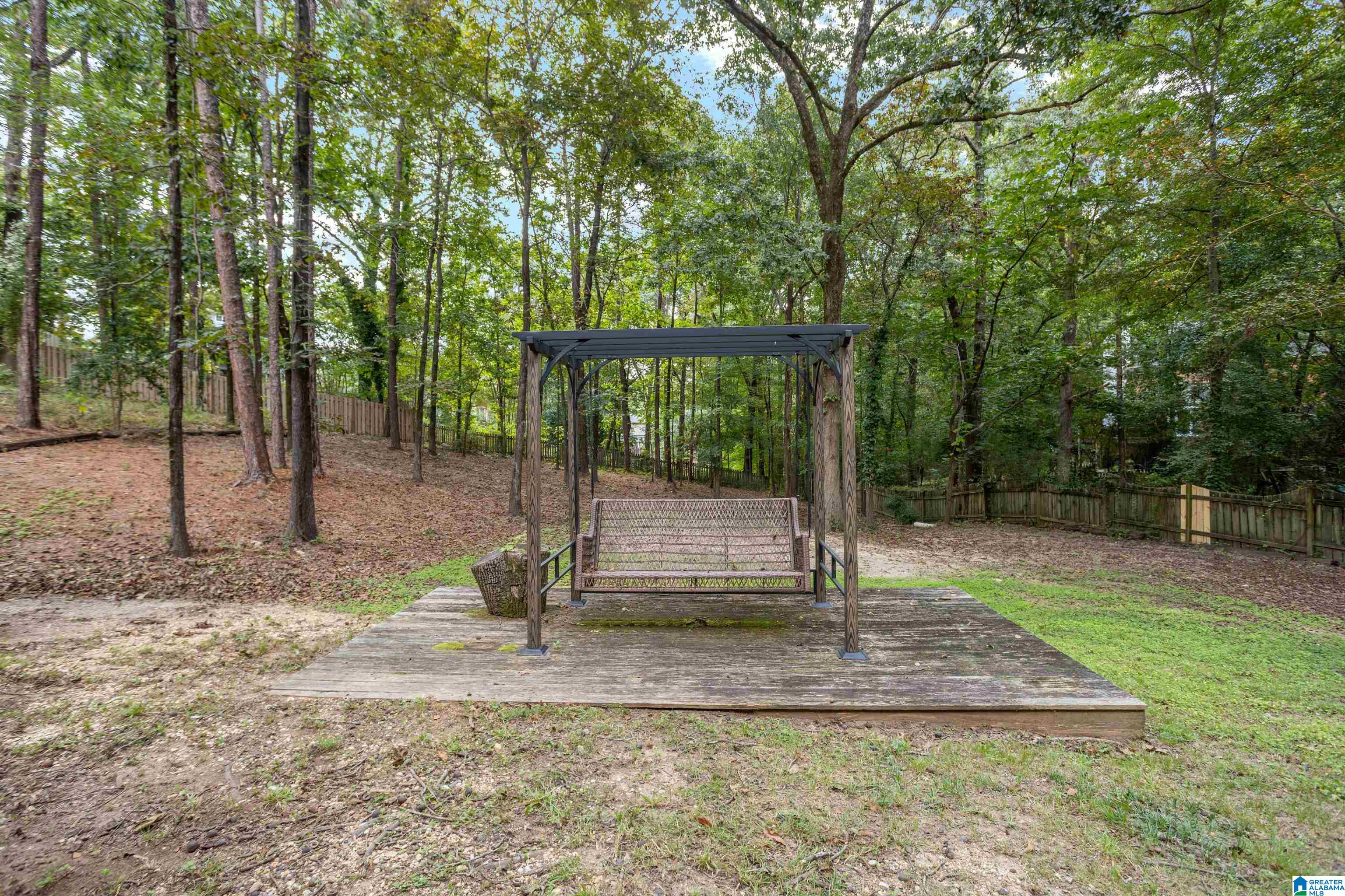 5117 WILLOW WAY