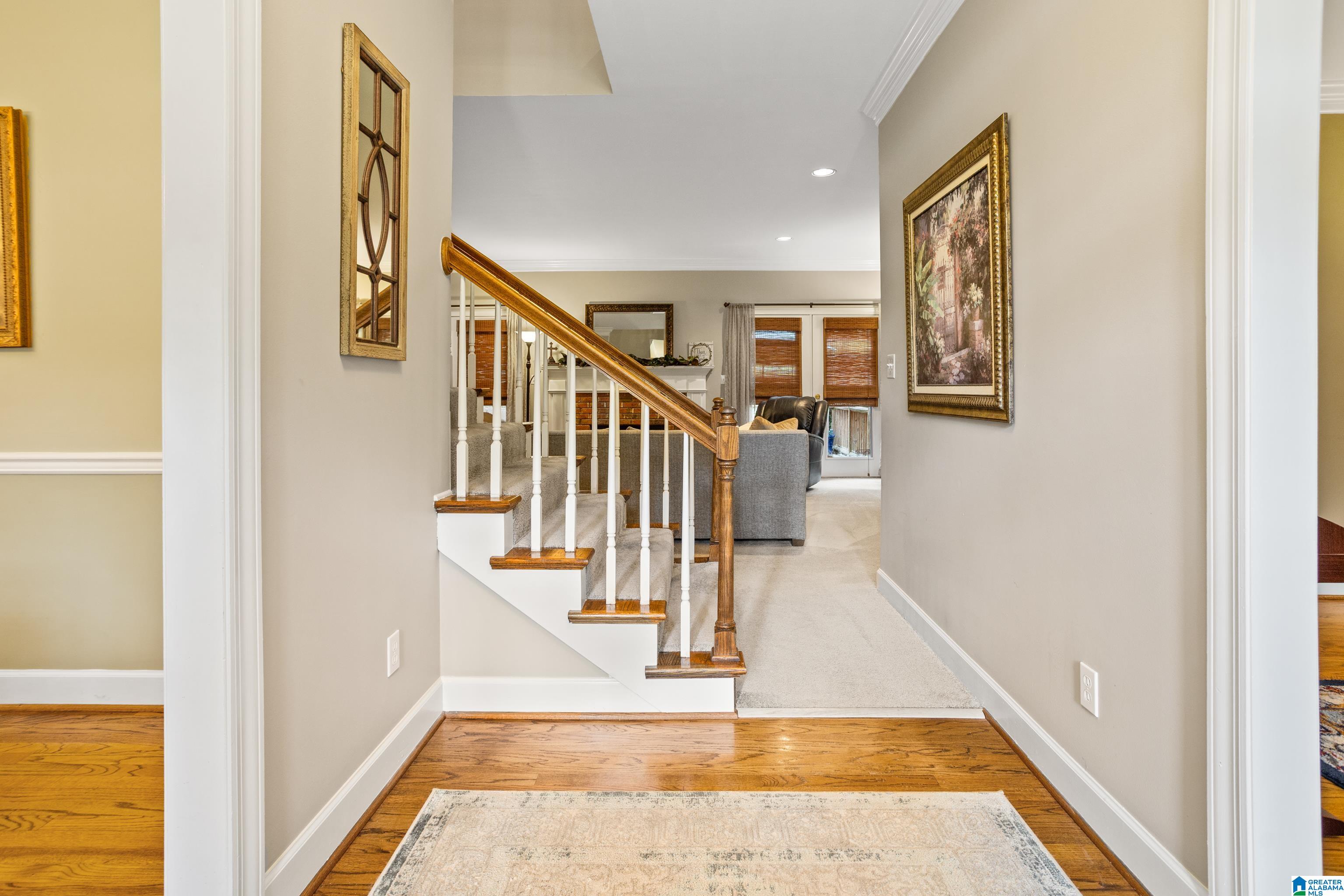 5117 WILLOW WAY