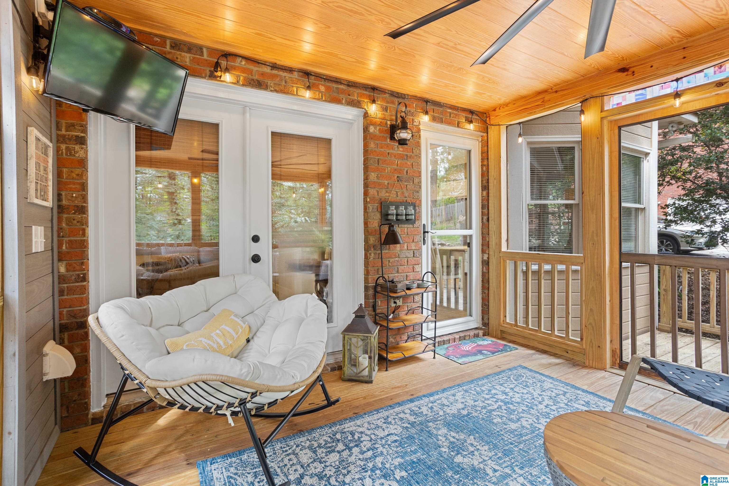 5117 WILLOW WAY