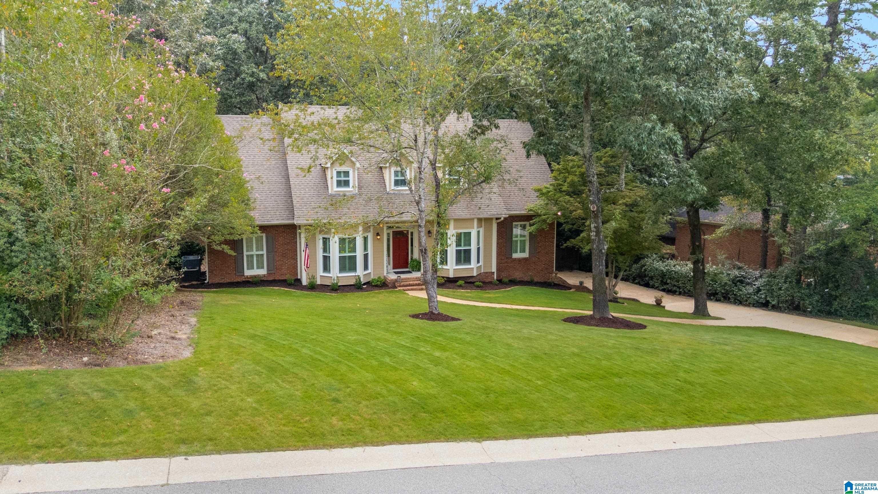5117 WILLOW WAY