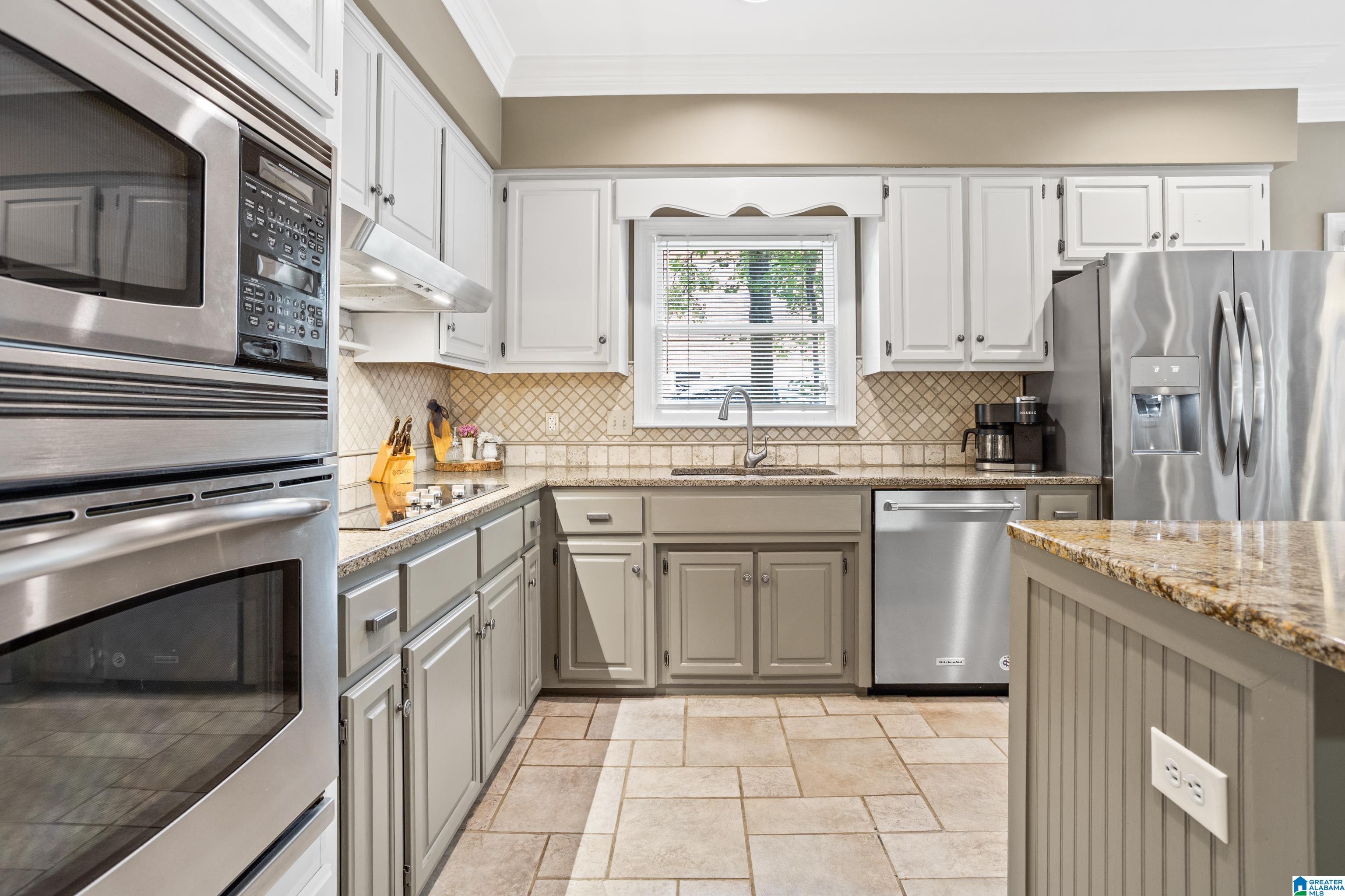 5117 WILLOW WAY