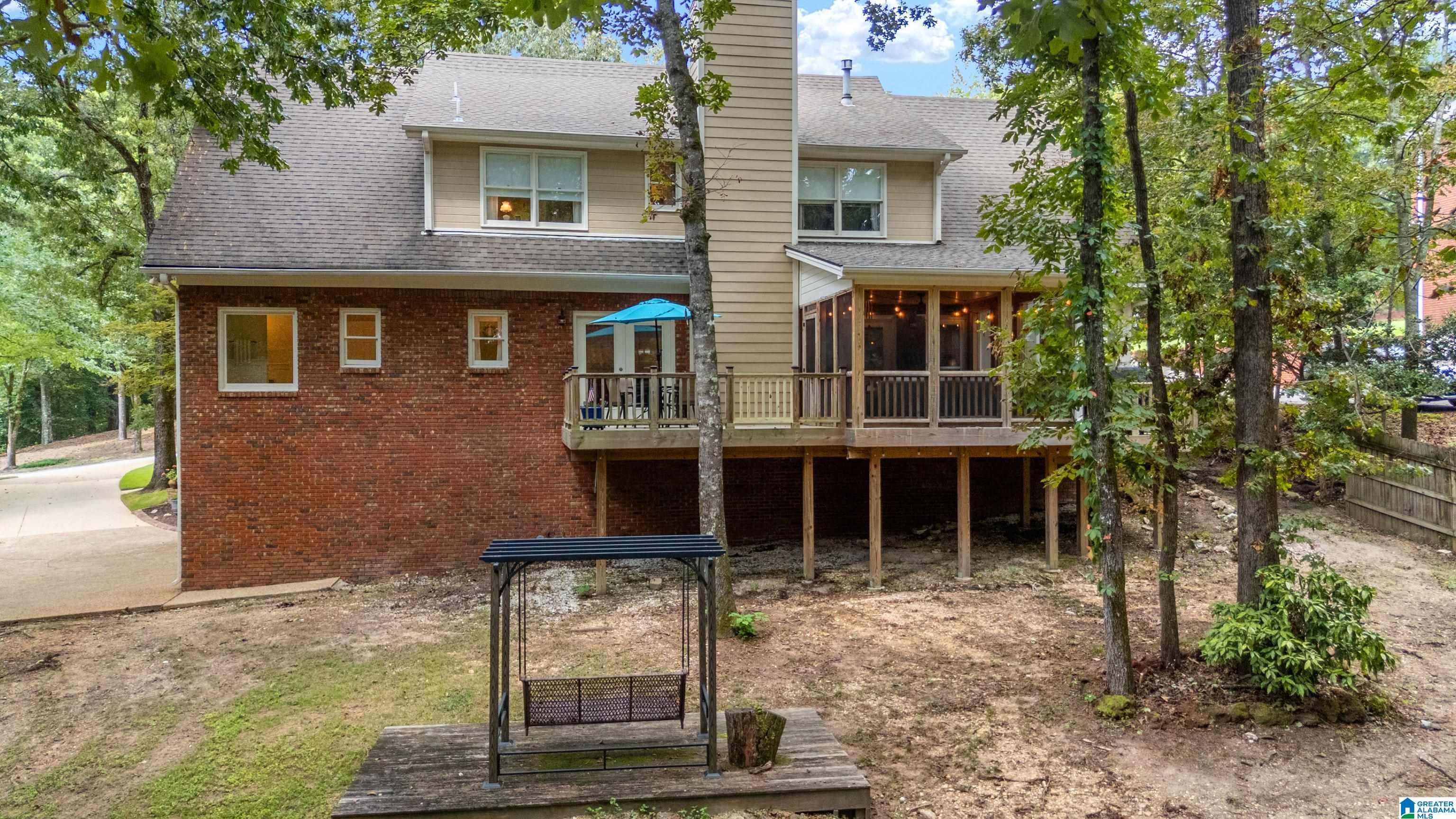 5117 WILLOW WAY