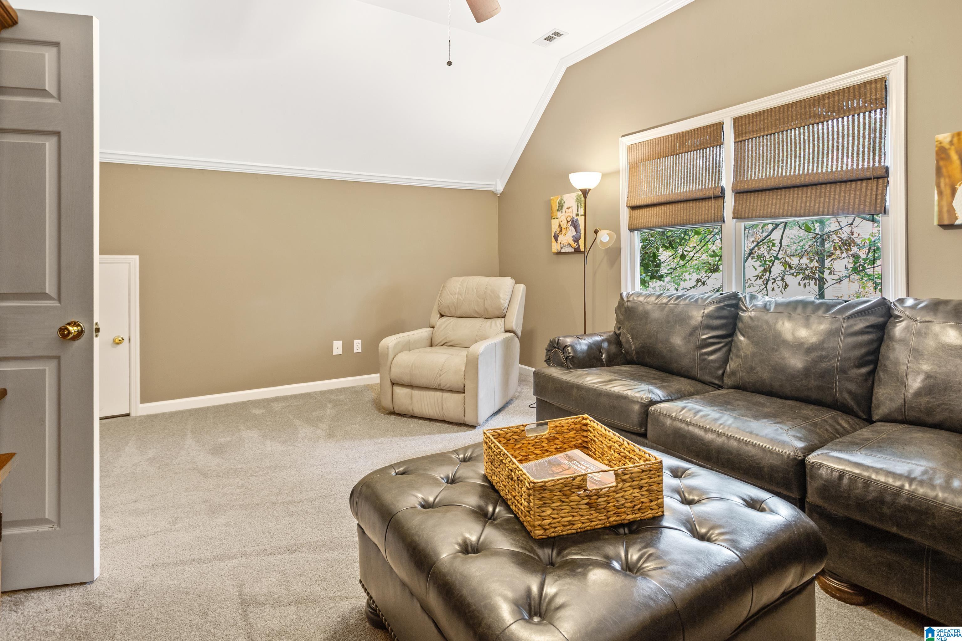 5117 WILLOW WAY
