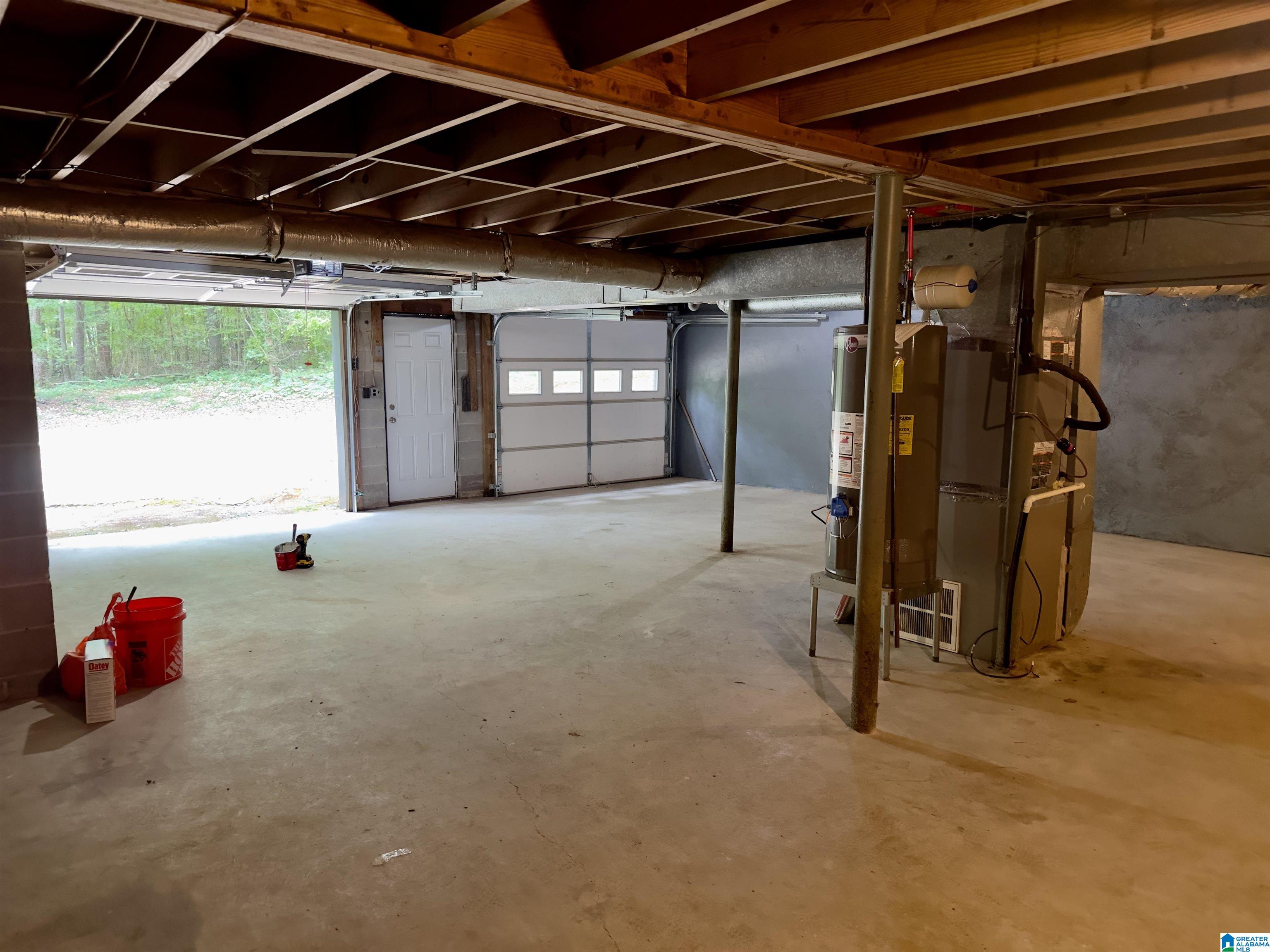 2440 WHITE OAK TRAIL