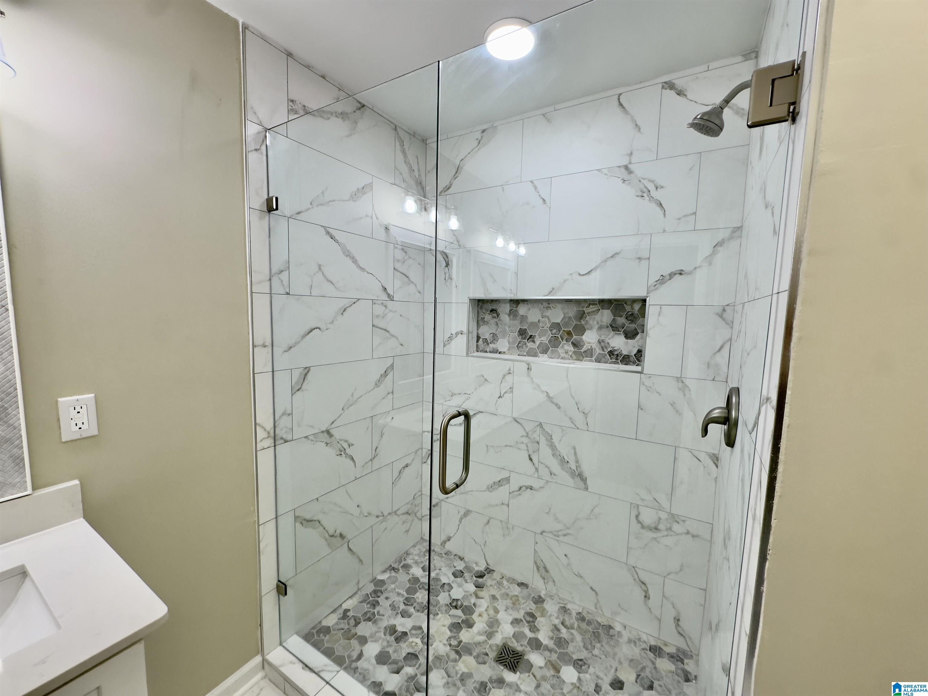 2440 WHITE OAK TRAIL