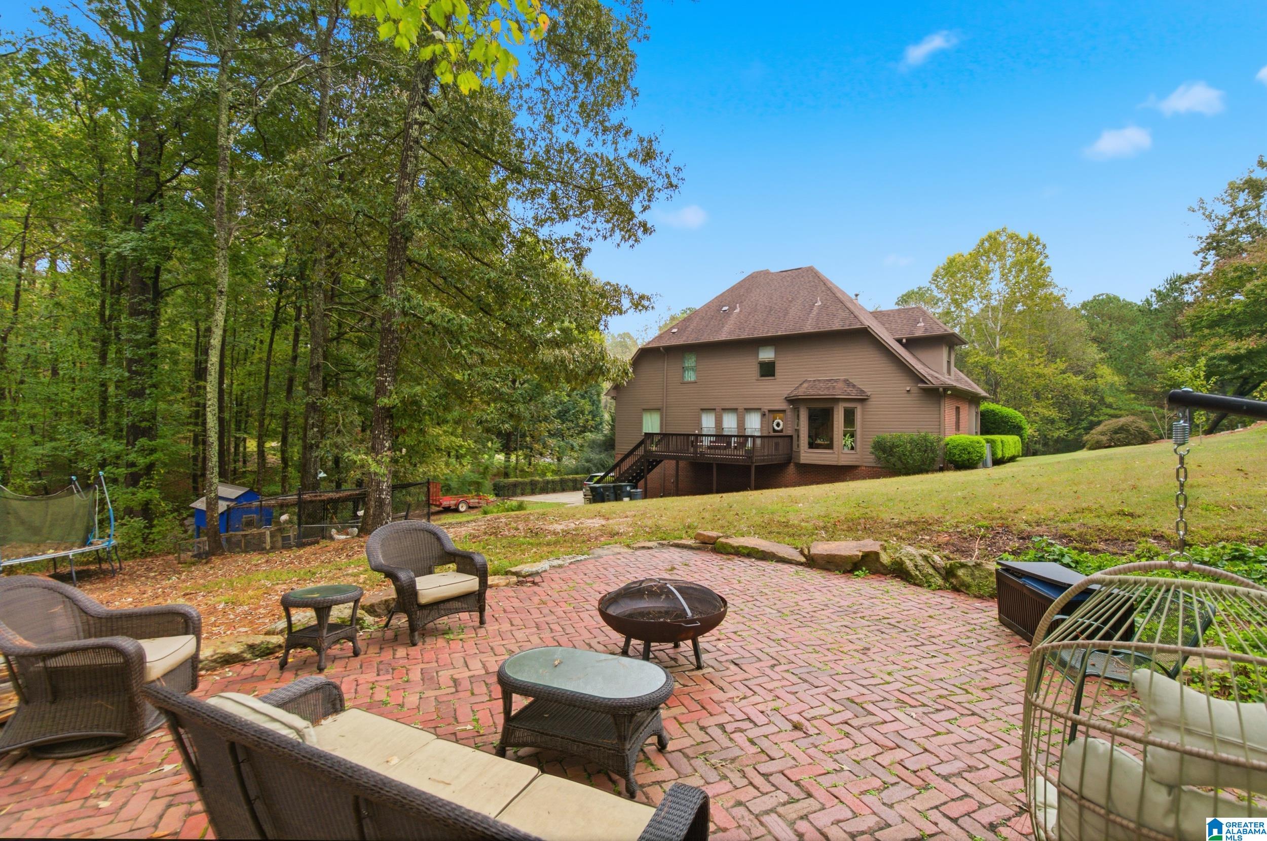 7524 LAKE VISTA DRIVE