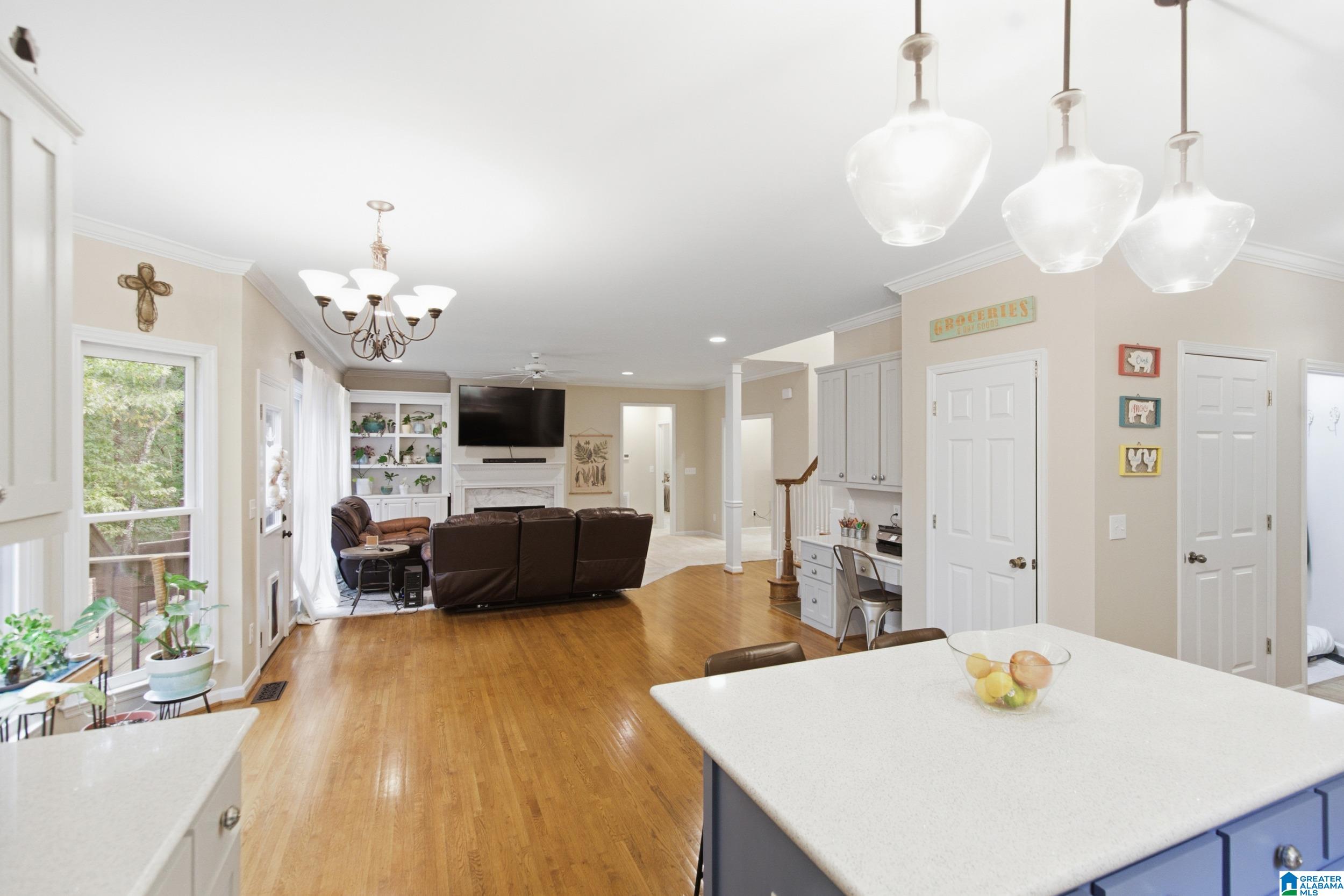 7524 LAKE VISTA DRIVE