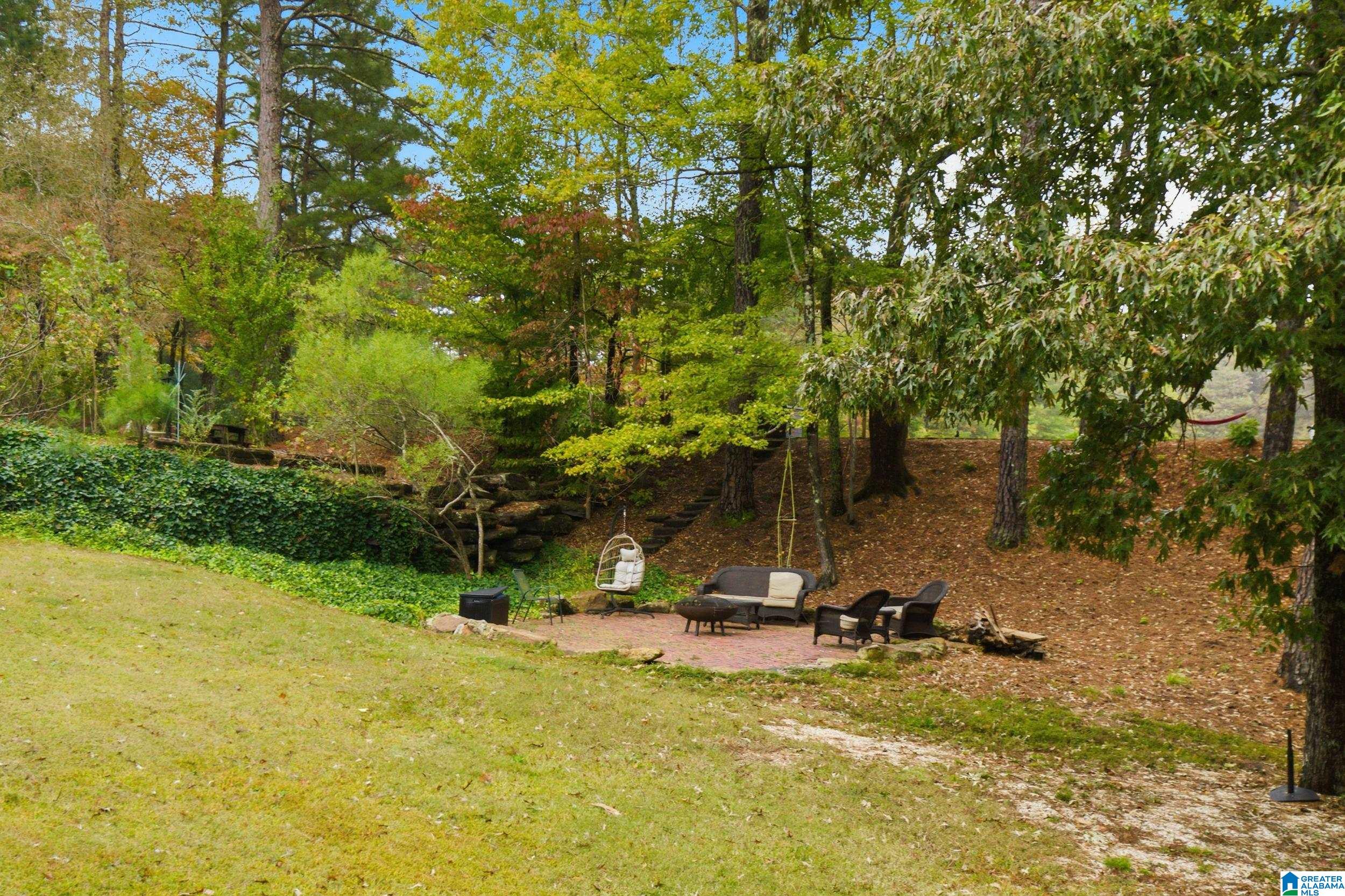 7524 LAKE VISTA DRIVE