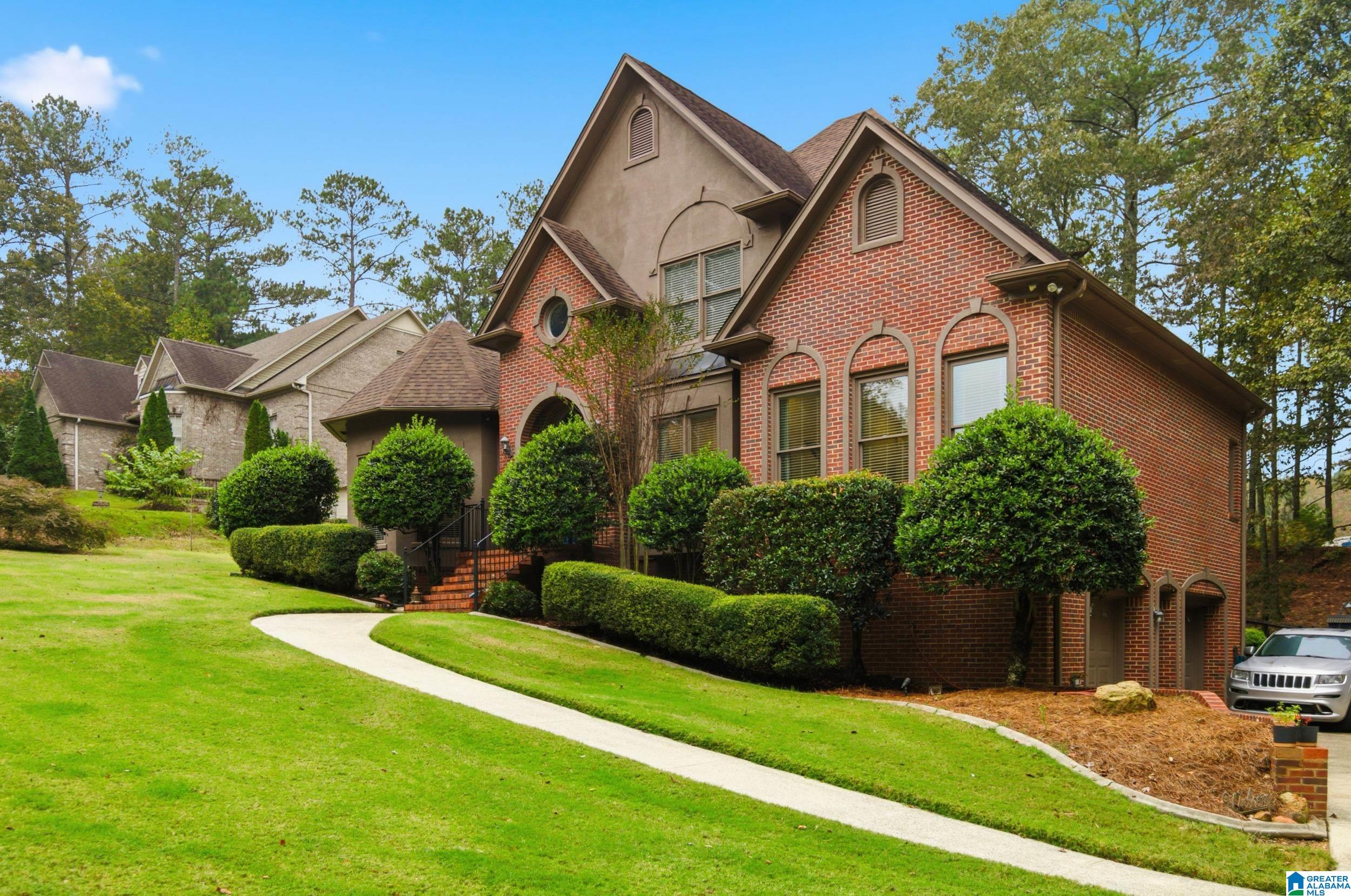 7524 LAKE VISTA DRIVE