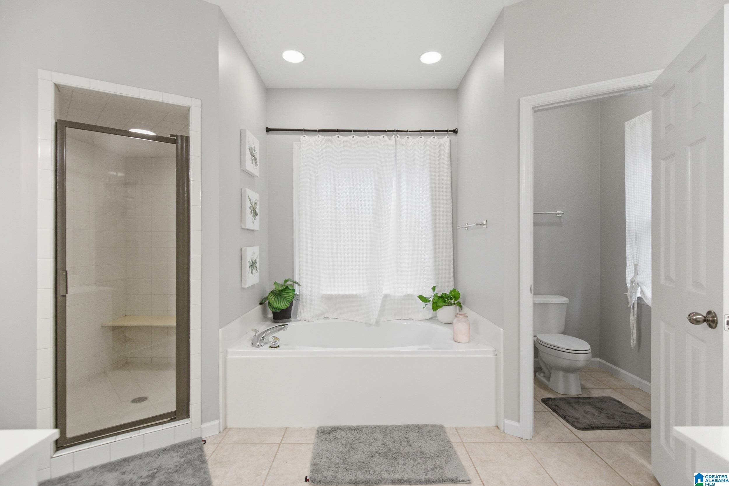 7524 LAKE VISTA DRIVE