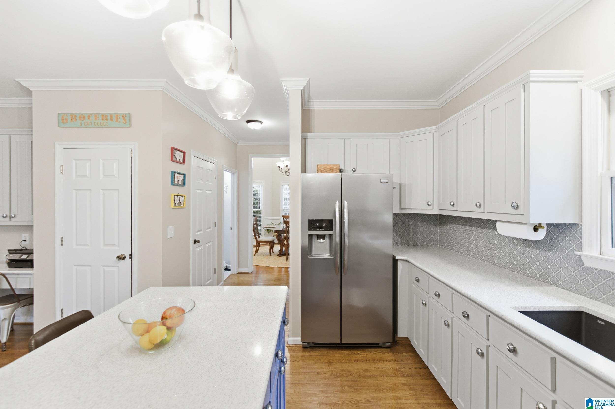 7524 LAKE VISTA DRIVE