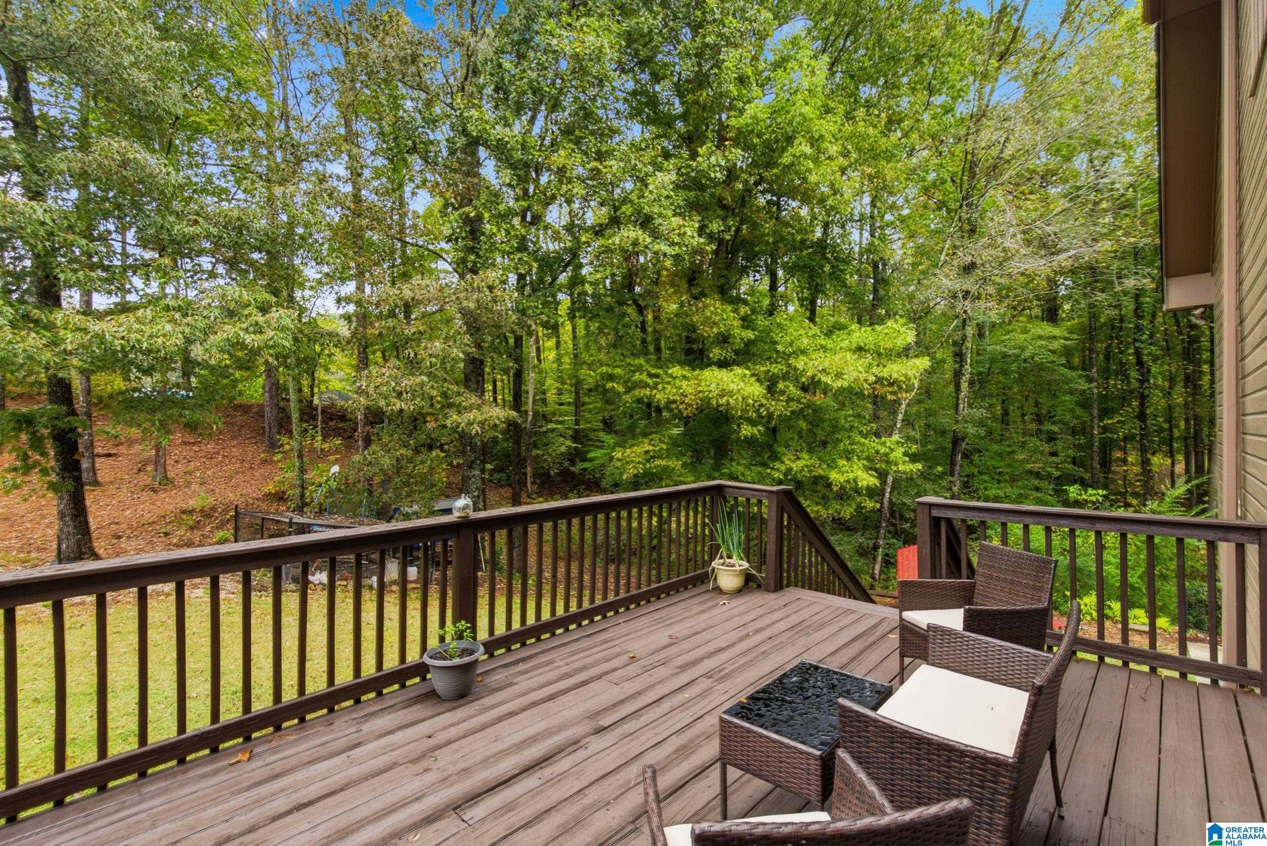 7524 LAKE VISTA DRIVE