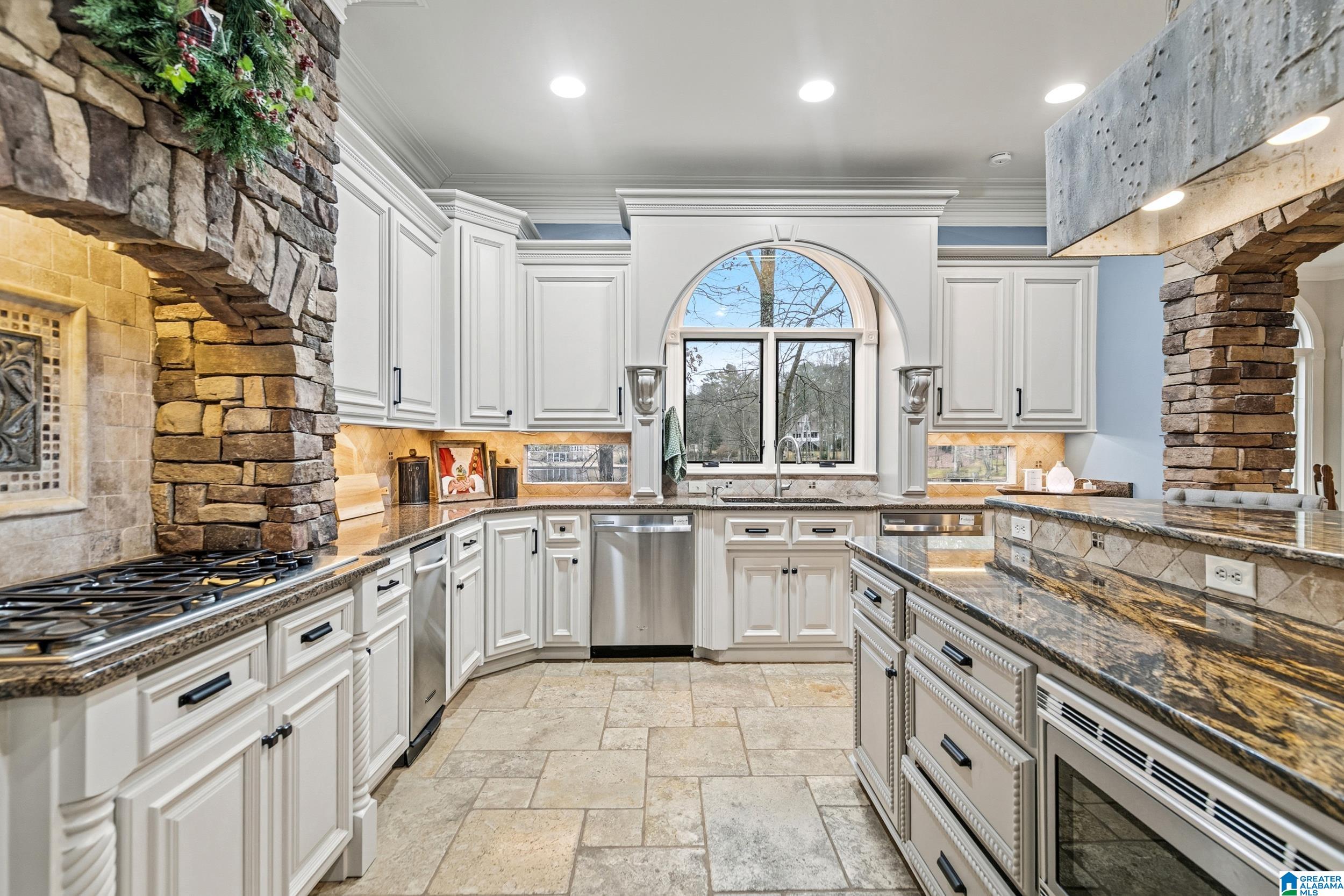 6200 WYNWOOD LANDING