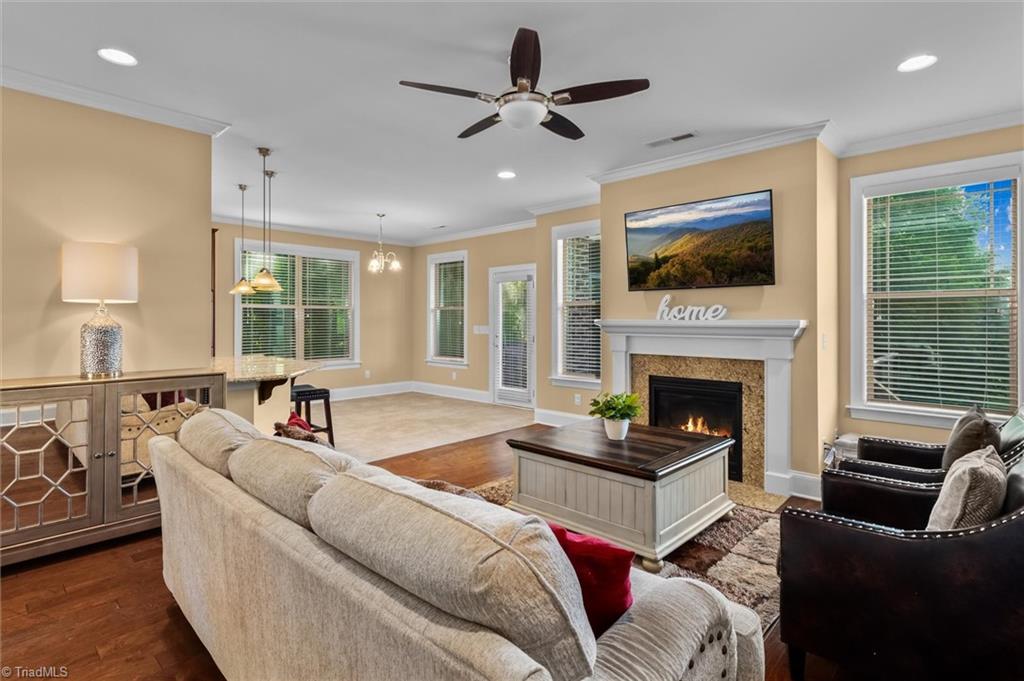 1376 Trafalgar Drive