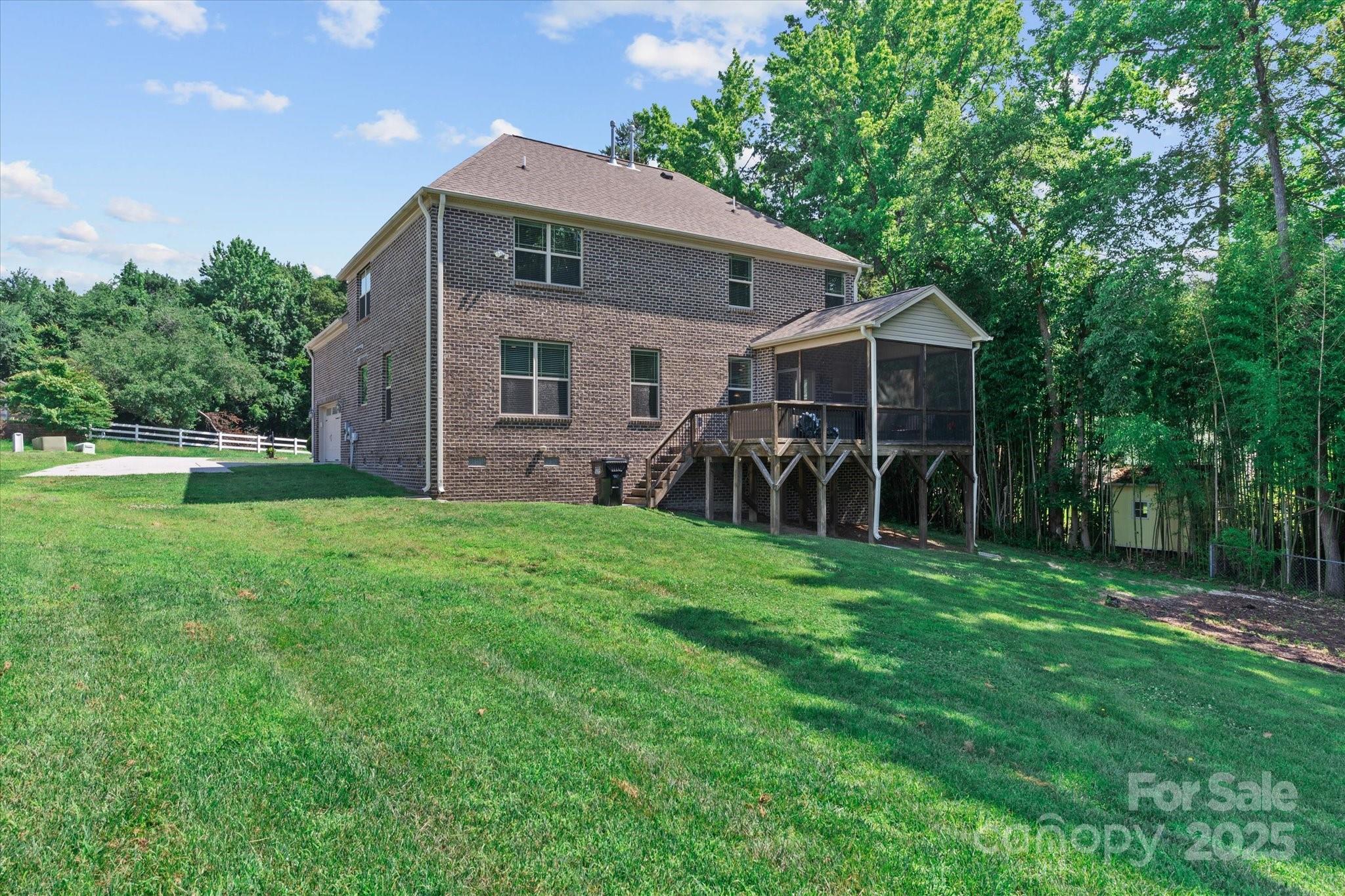 1376 Trafalgar Drive