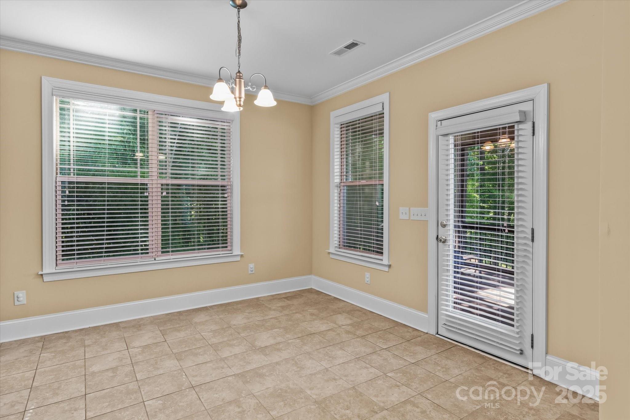 1376 Trafalgar Drive